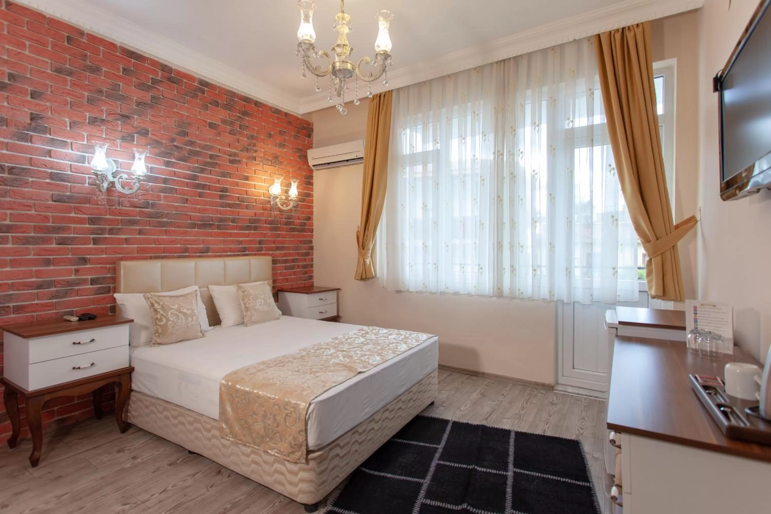 Bedroom, Bed in Ozmen Hotel Old Town Kaleiçi