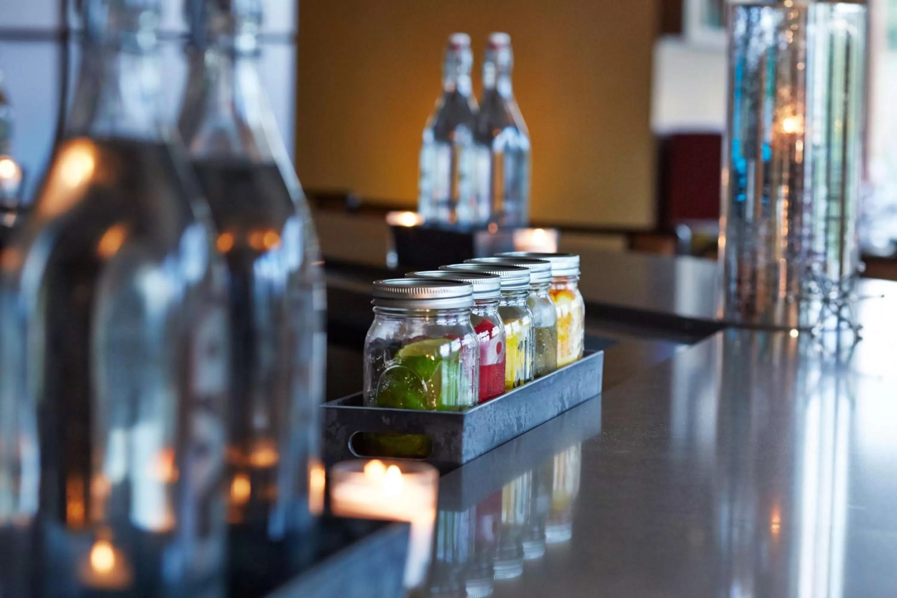 Lounge or bar in Hilton Garden Inn Boston/Marlborough