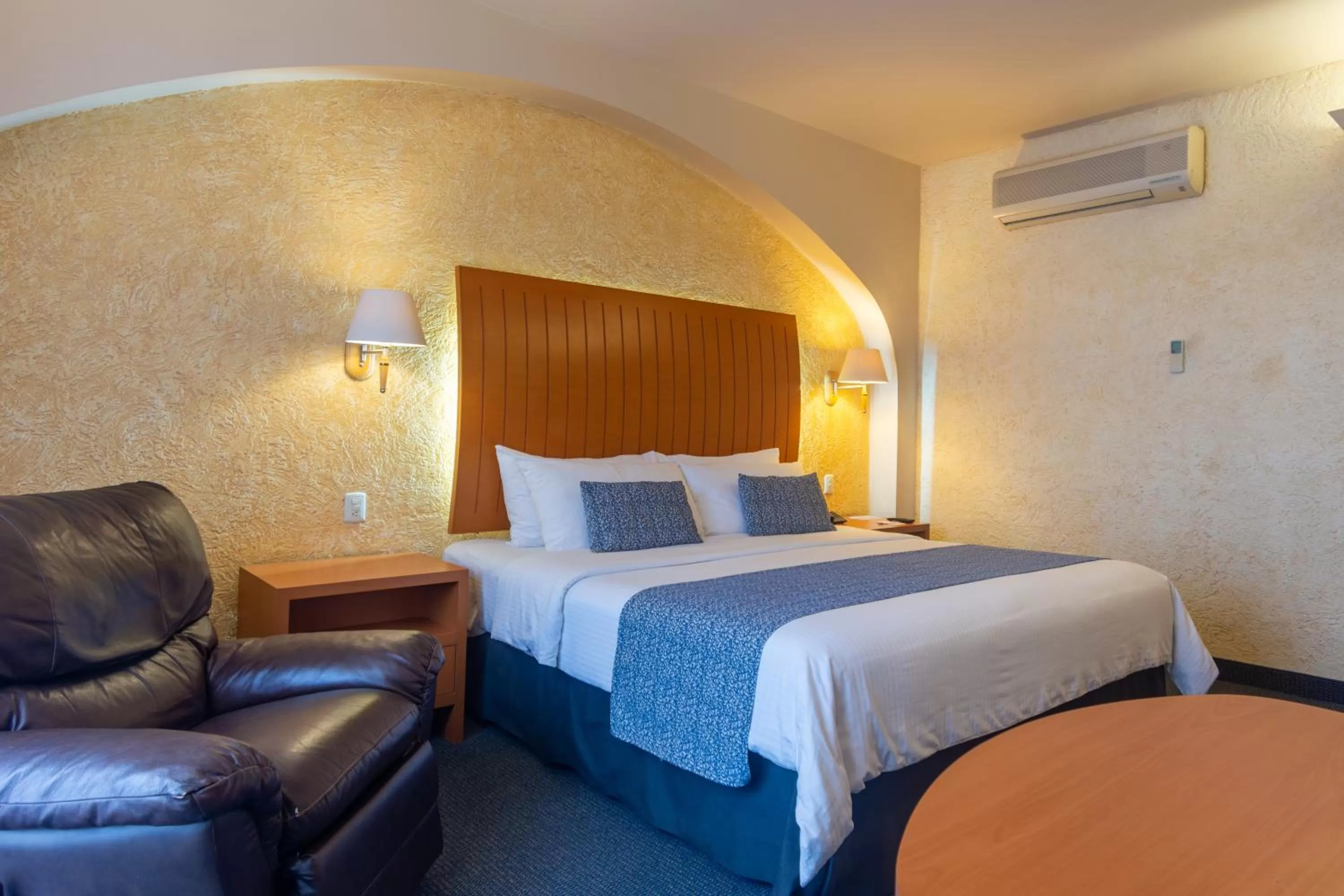 Photo of the whole room, Bed in Hotel Flamingo Inn