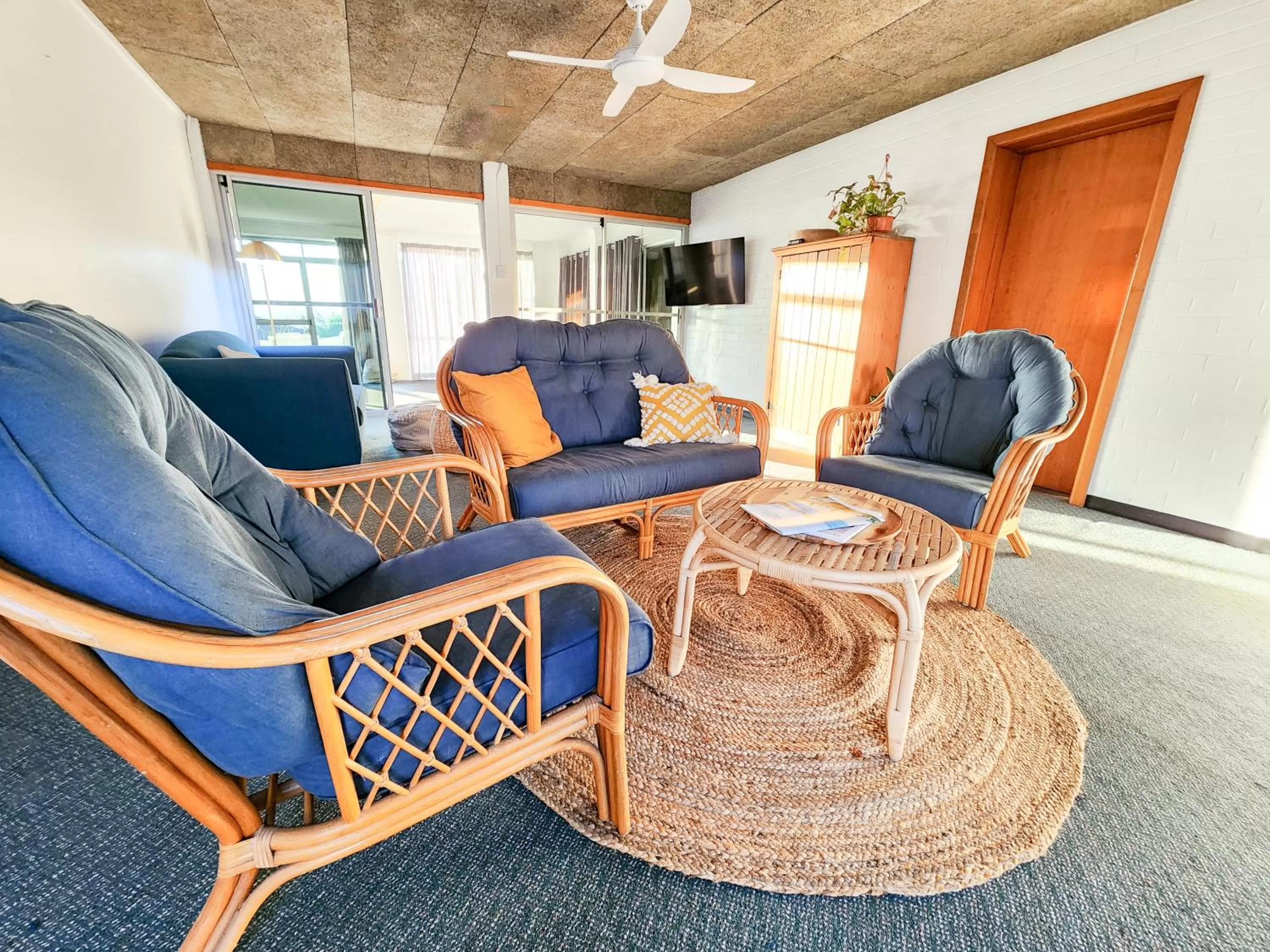 Communal lounge/ TV room in The Stella