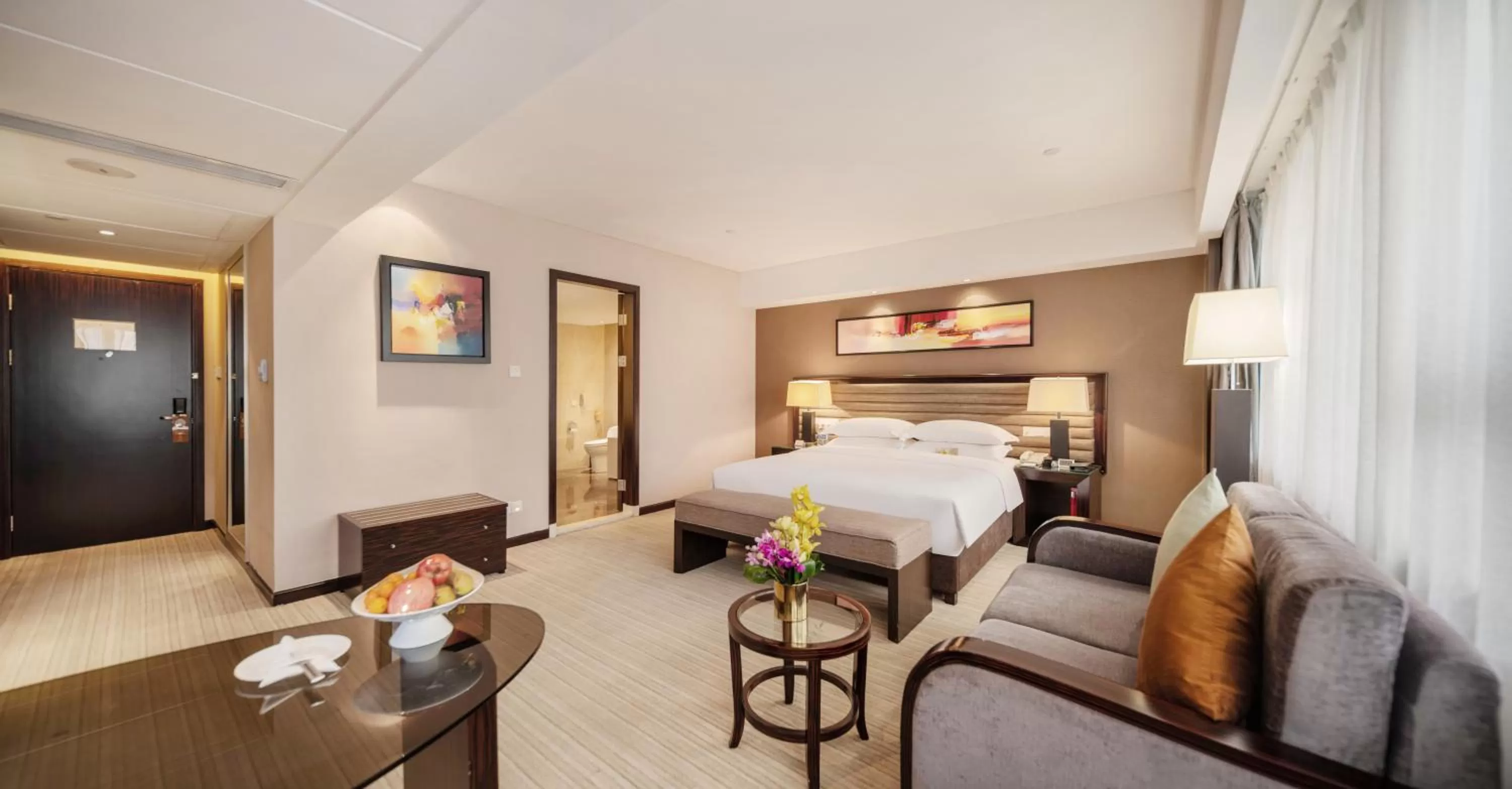 Bed in Shenzhen Sunshine Hotel, Luohu