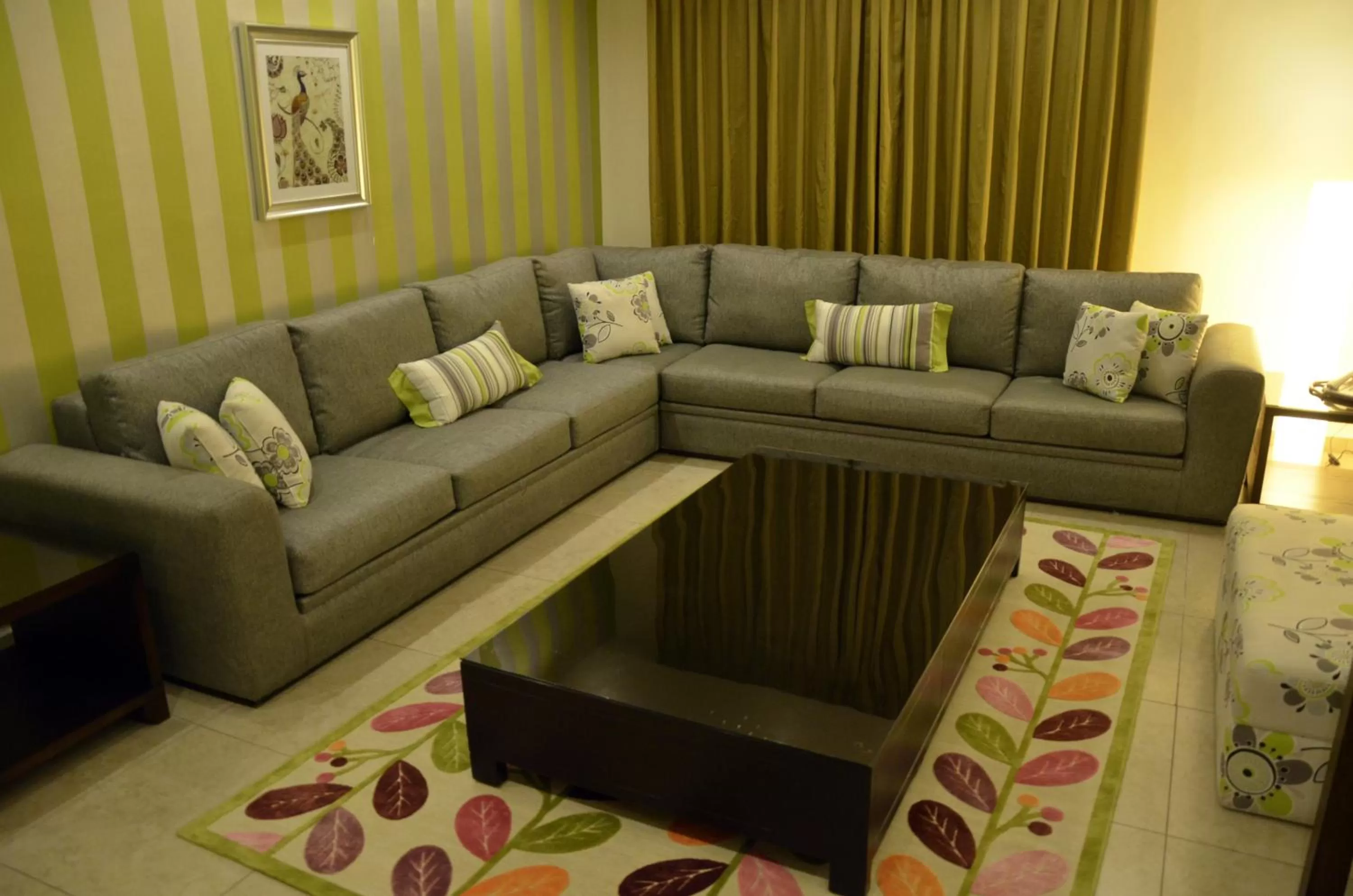 Living room in City Rose Hotel Suites