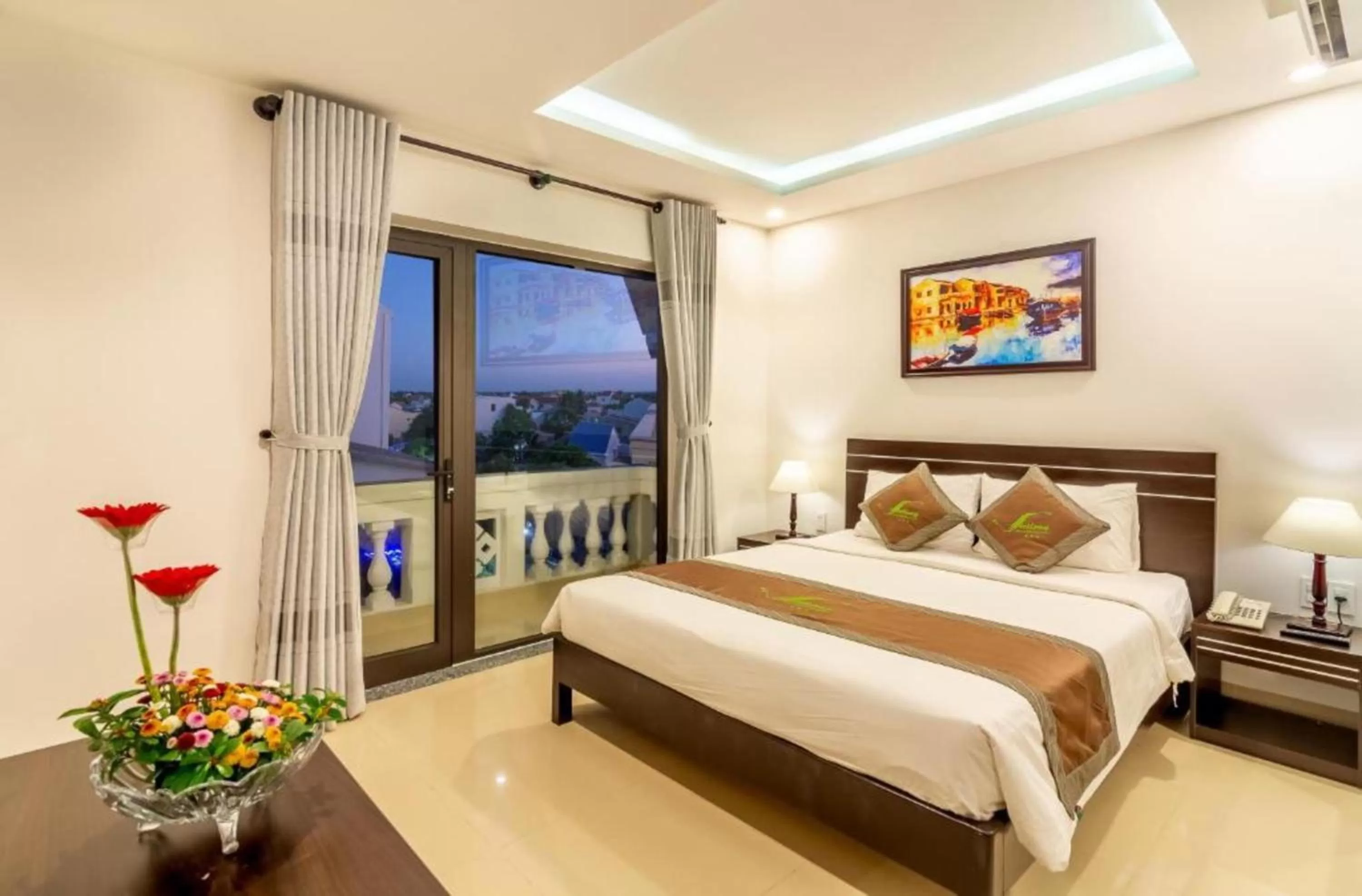 Deluxe Double Room with Balcony in Hotel Front Beach