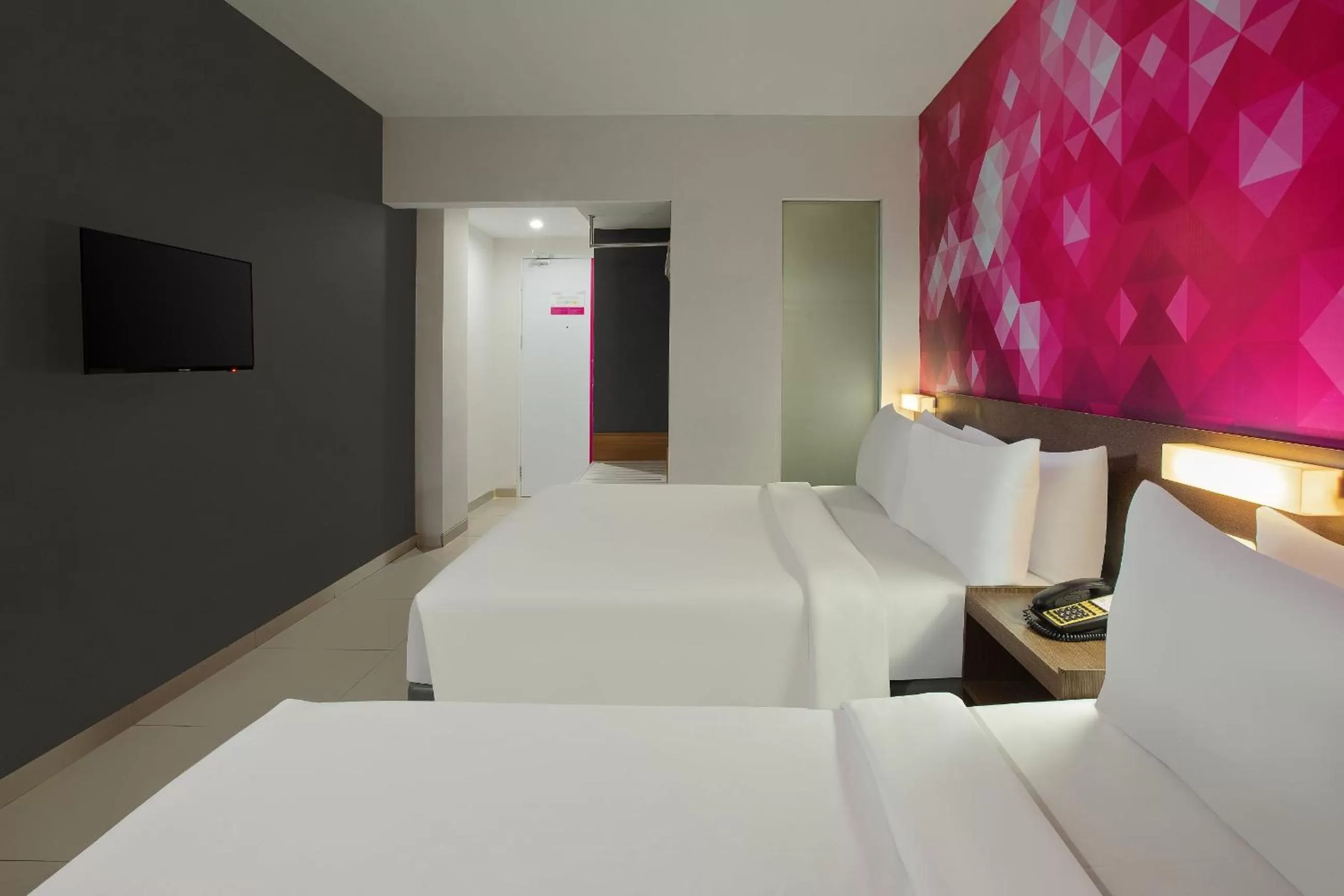 Bed in favehotel Simpang Lima - Semarang