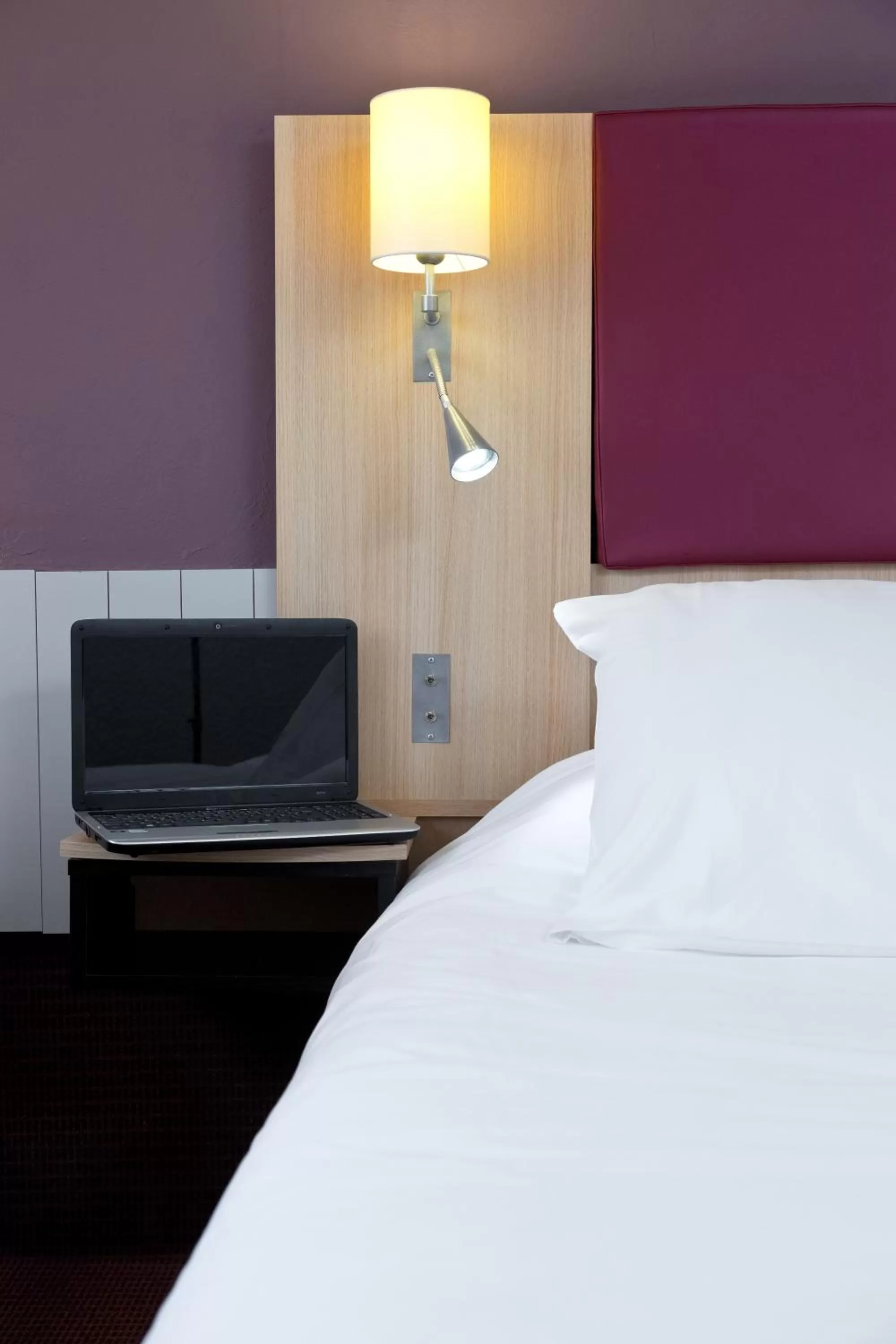 Decorative detail, Bed in Mercure Strasbourg Aéroport