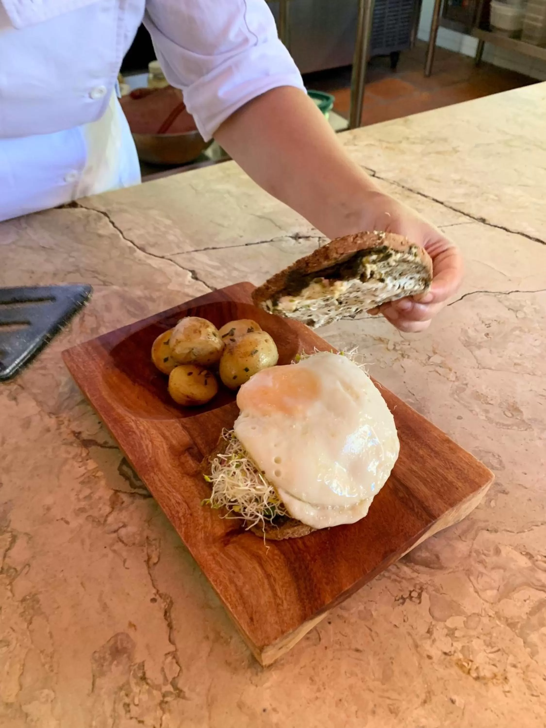 Restaurant/places to eat in Hotel Cielo Rojo