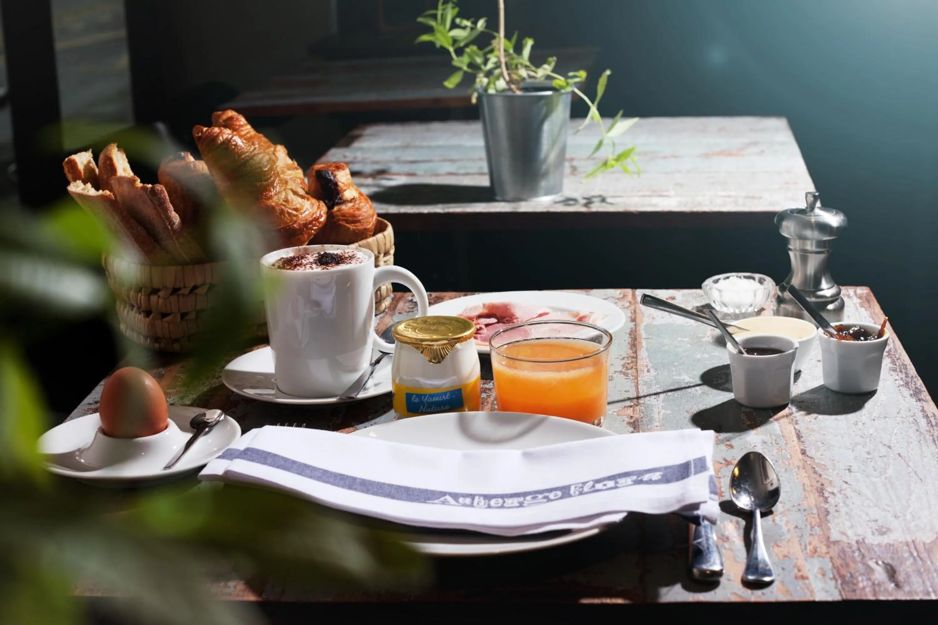 Continental breakfast in La Finca Hôtel & Spa
