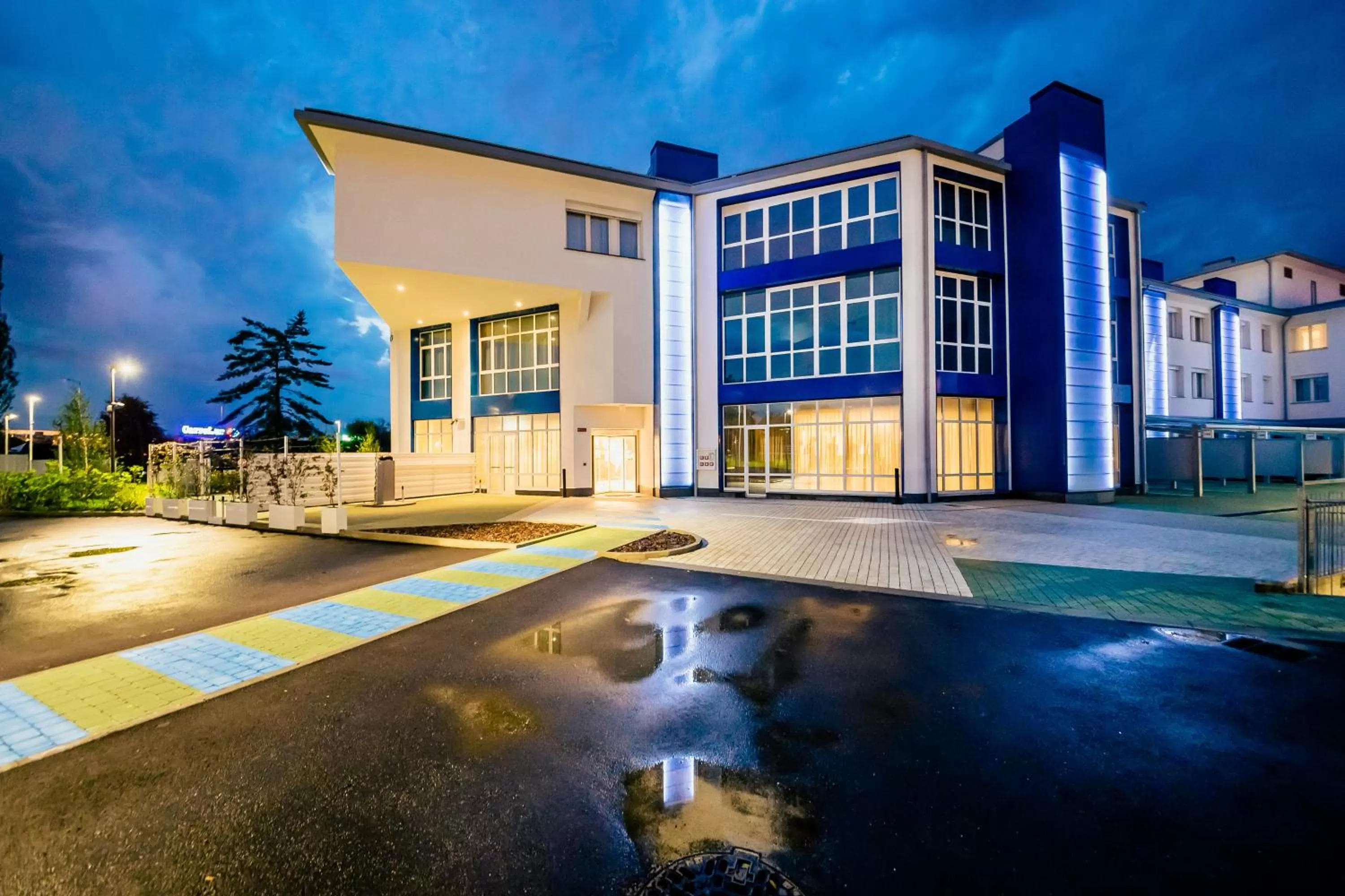 Property building in Diamante MHotel