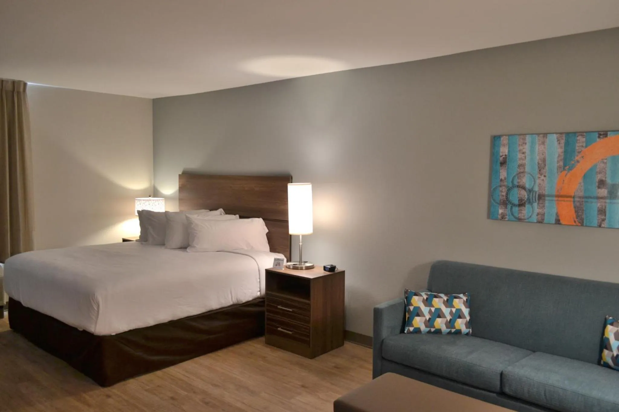 Bed in MainStay Suites Gatlinburg Downtown Area