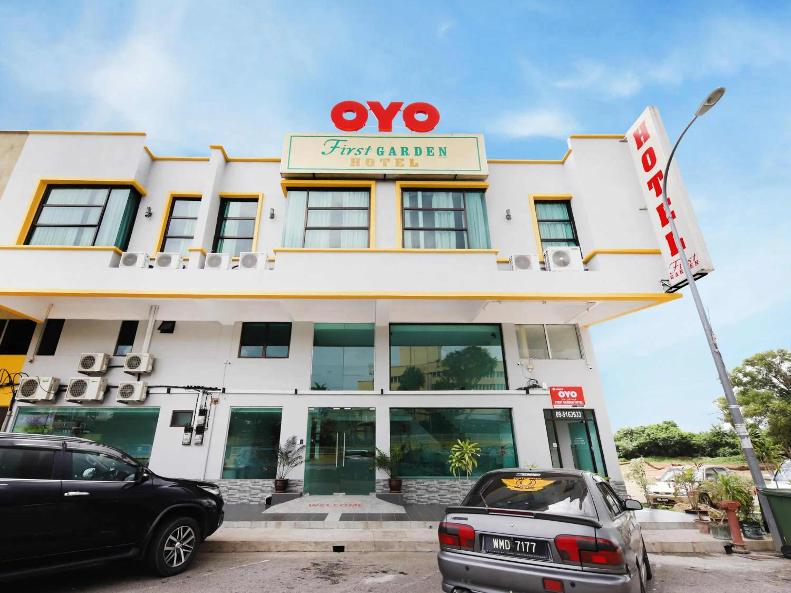 Property Building in OYO 44043 First Garden Hotel