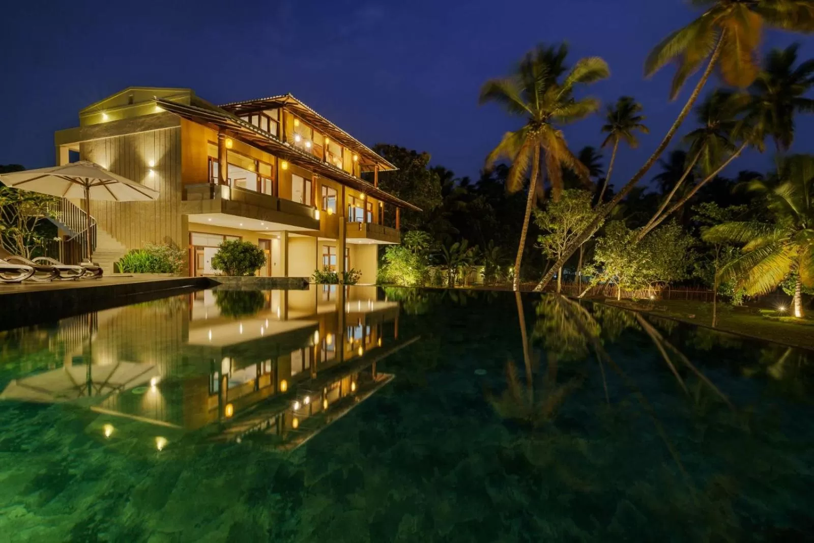 Property building in Kiss Blossom