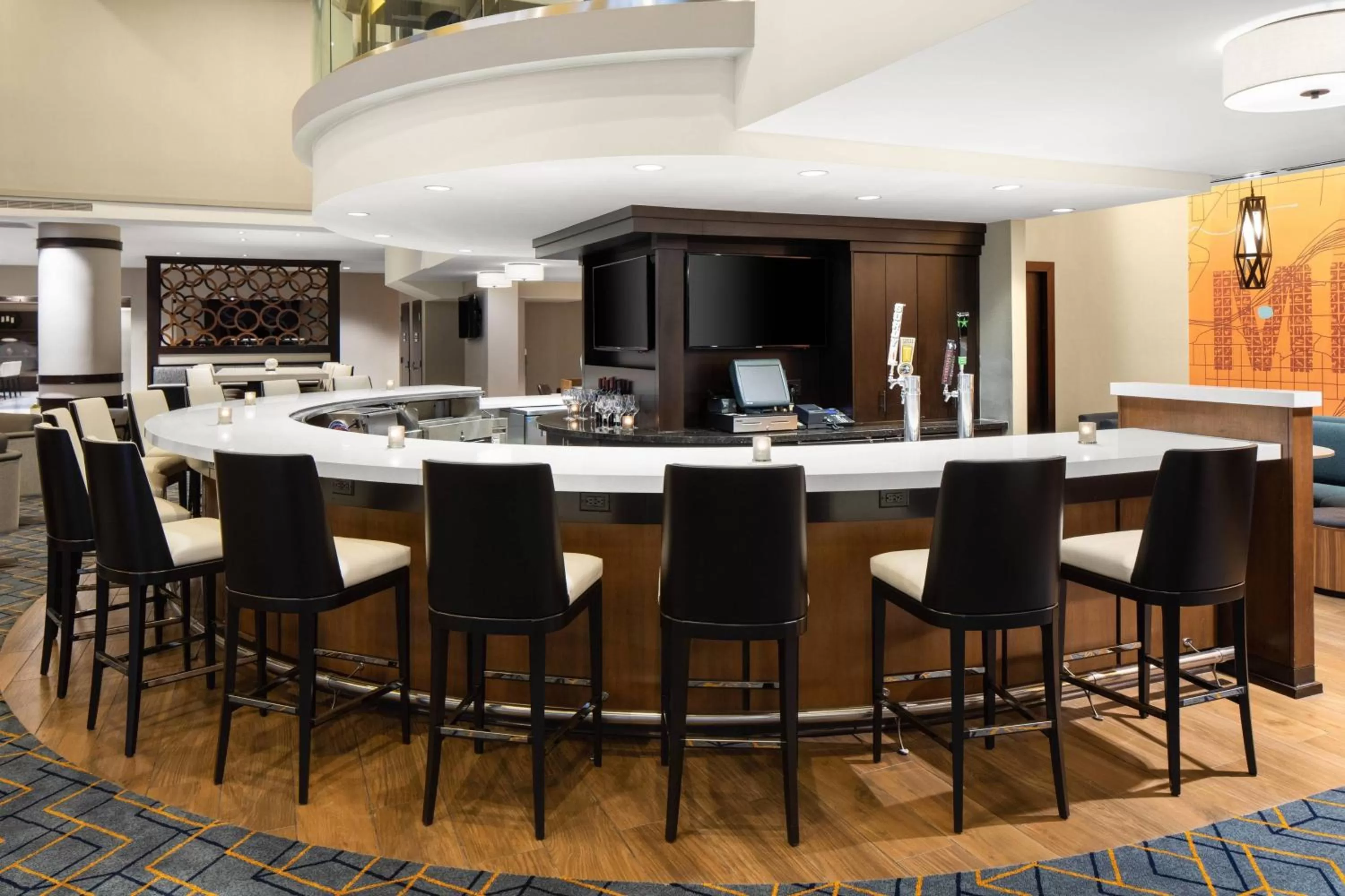 Lounge or bar in Courtyard by Marriott Minneapolis Downtown