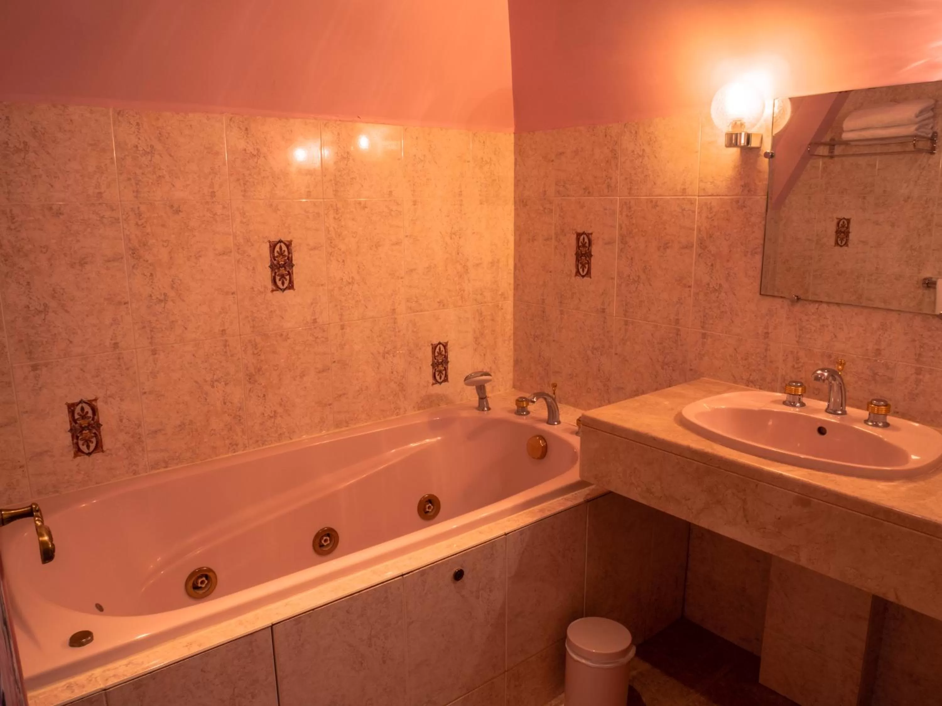 Bathroom in Château Des Bondons EI