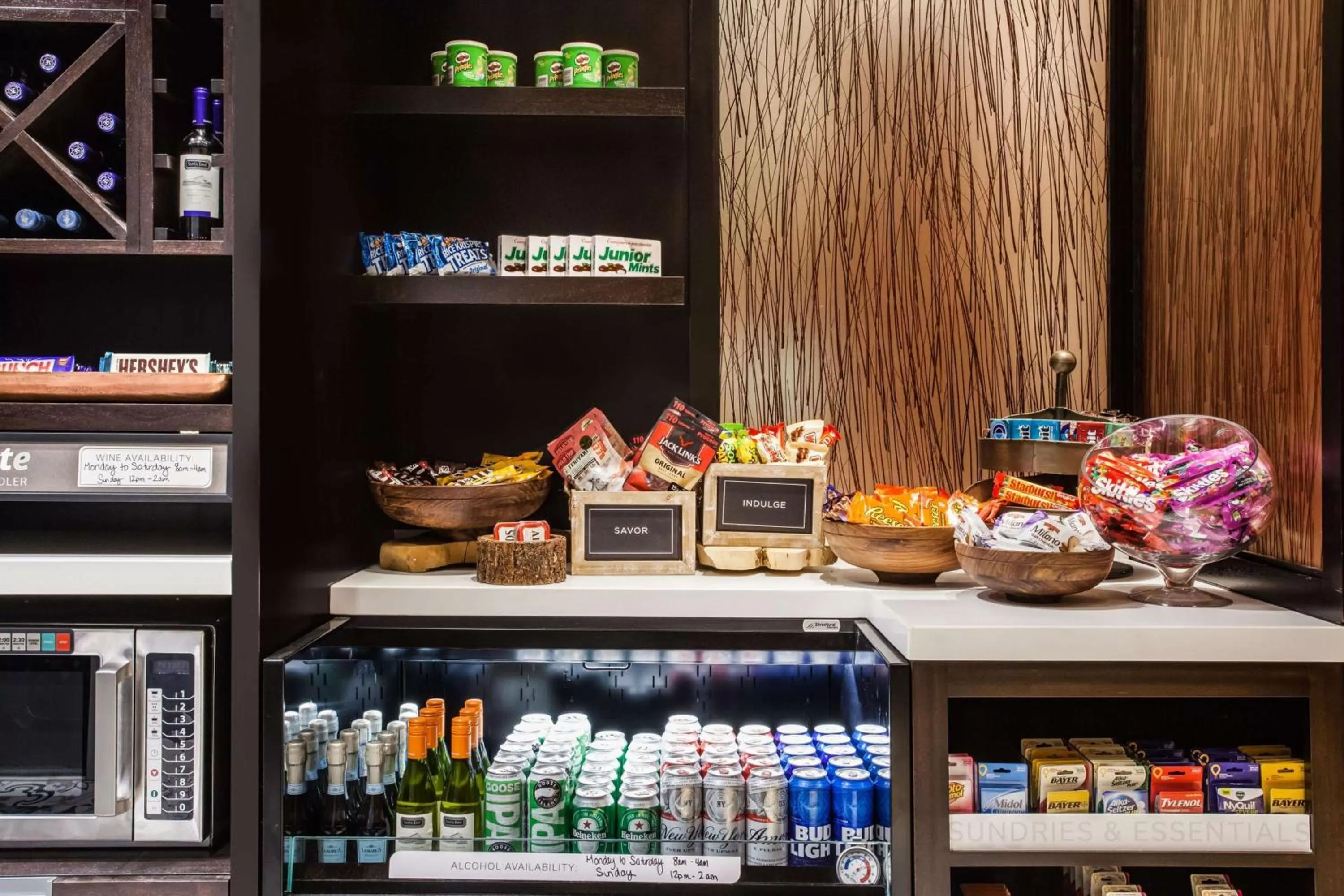 Food and drinks in Hilton Garden Inn West 35th Street