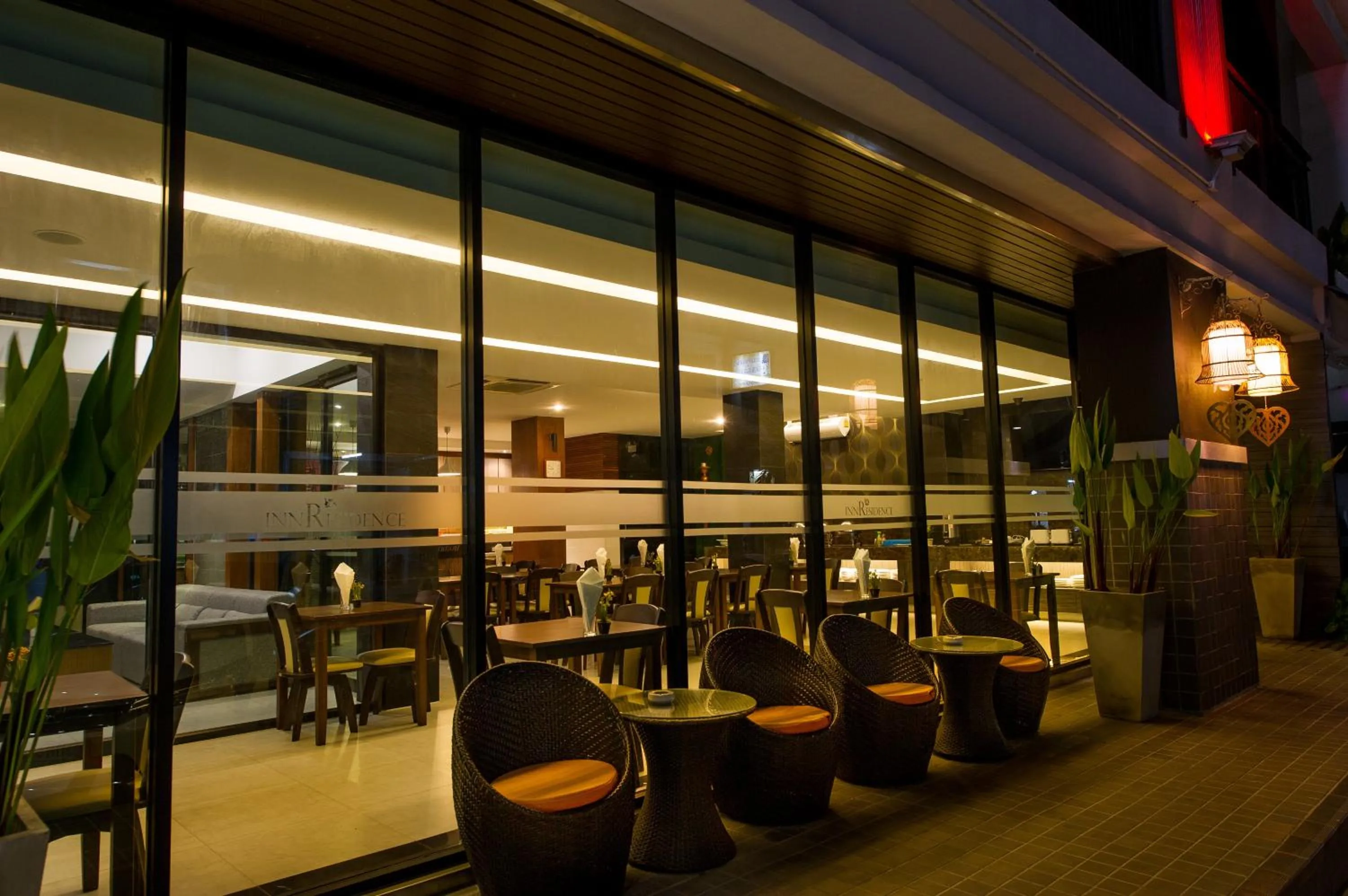 Restaurant/places to eat in Inn Residence Serviced Suites - SHA Extra Plus