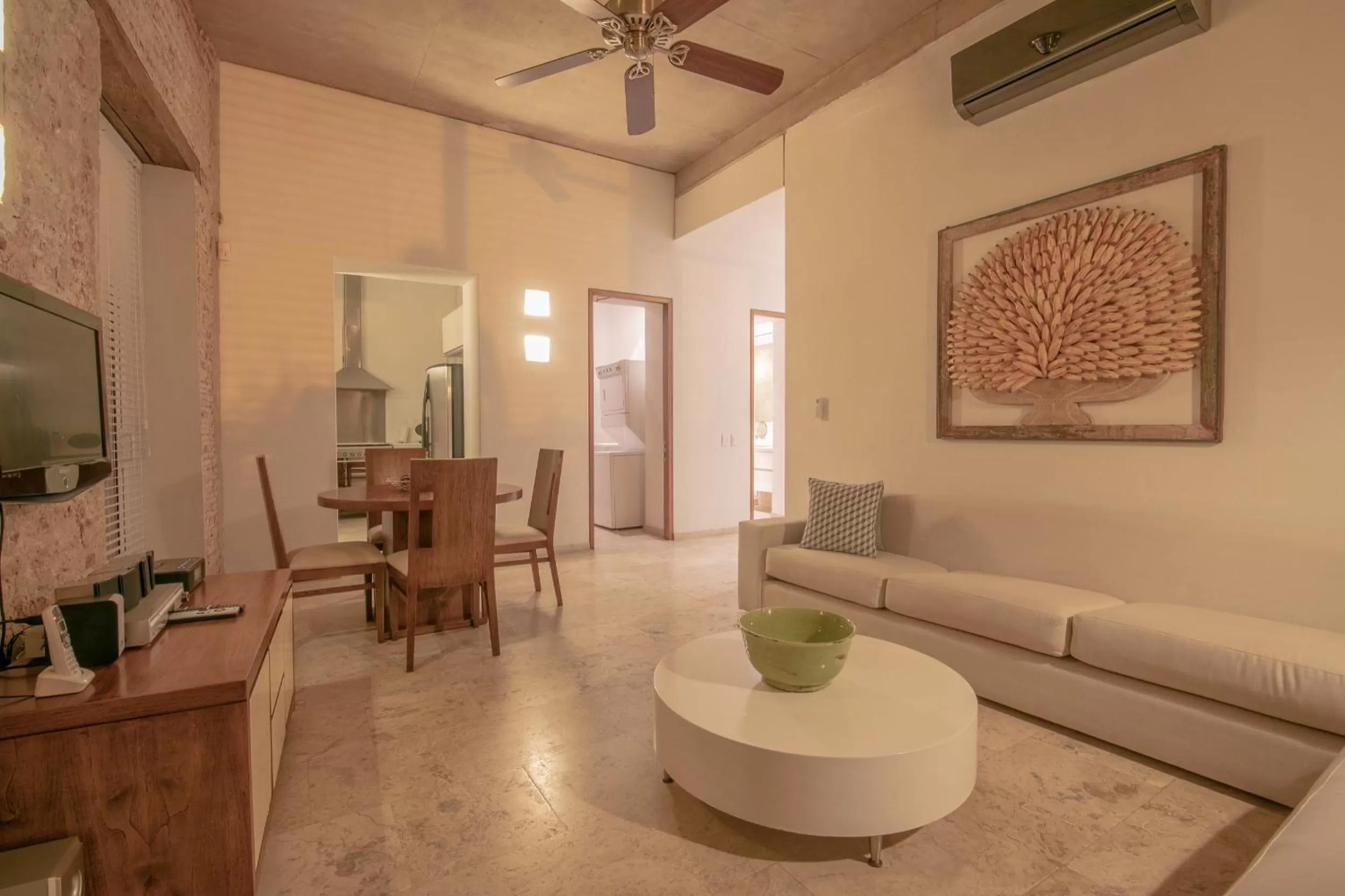 TV and multimedia in Casa Claver Loft Boutique Hotel