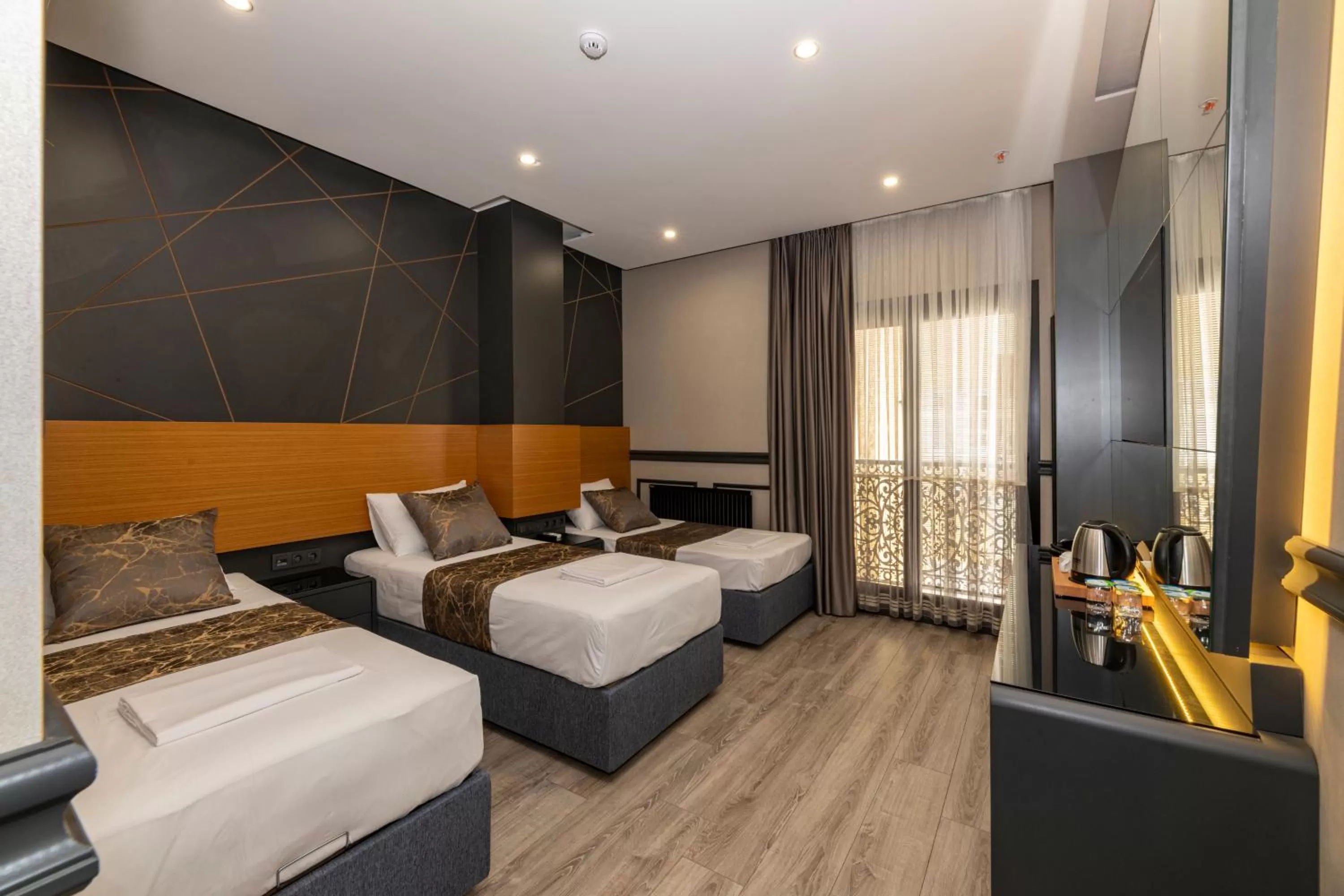 Photo of the whole room, Bed in Confores Hotel