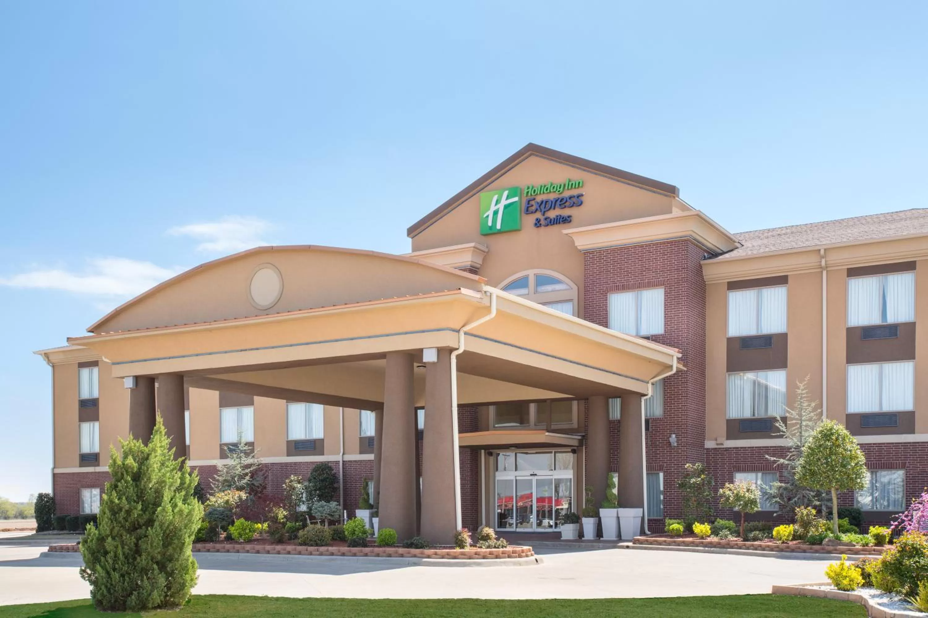 Property building in Holiday Inn Express and Suites Hotel - Pauls Valley by IHG
