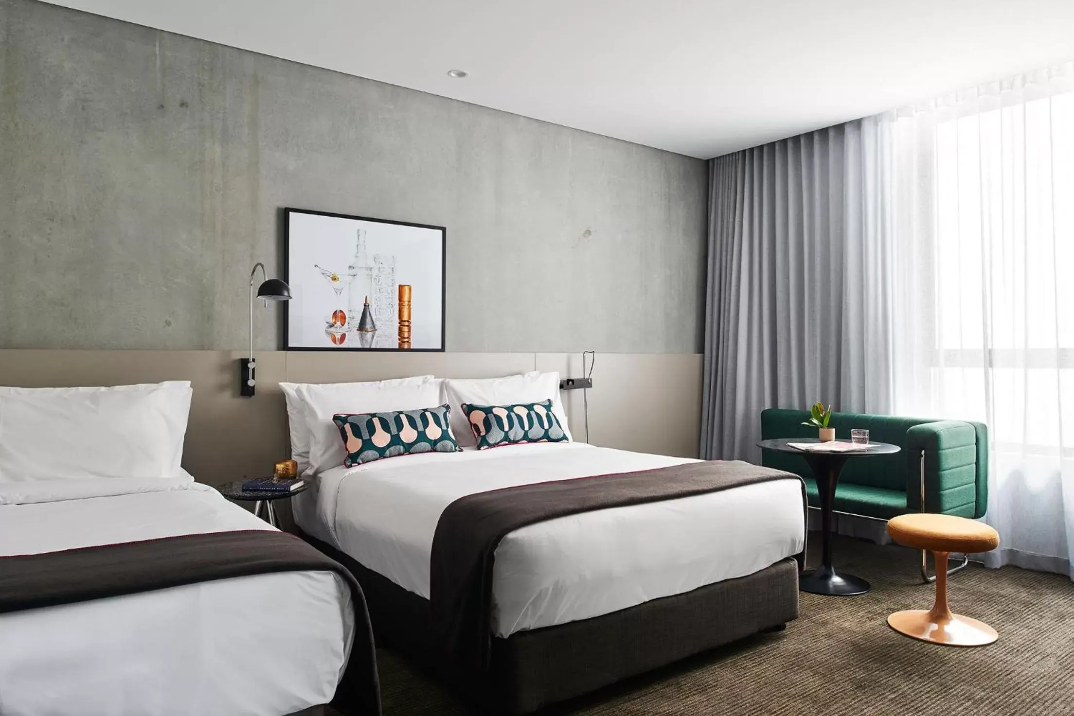 Comfy Queen + Single in Veriu Green Square Comfy Queen + Single in Veriu Green Square