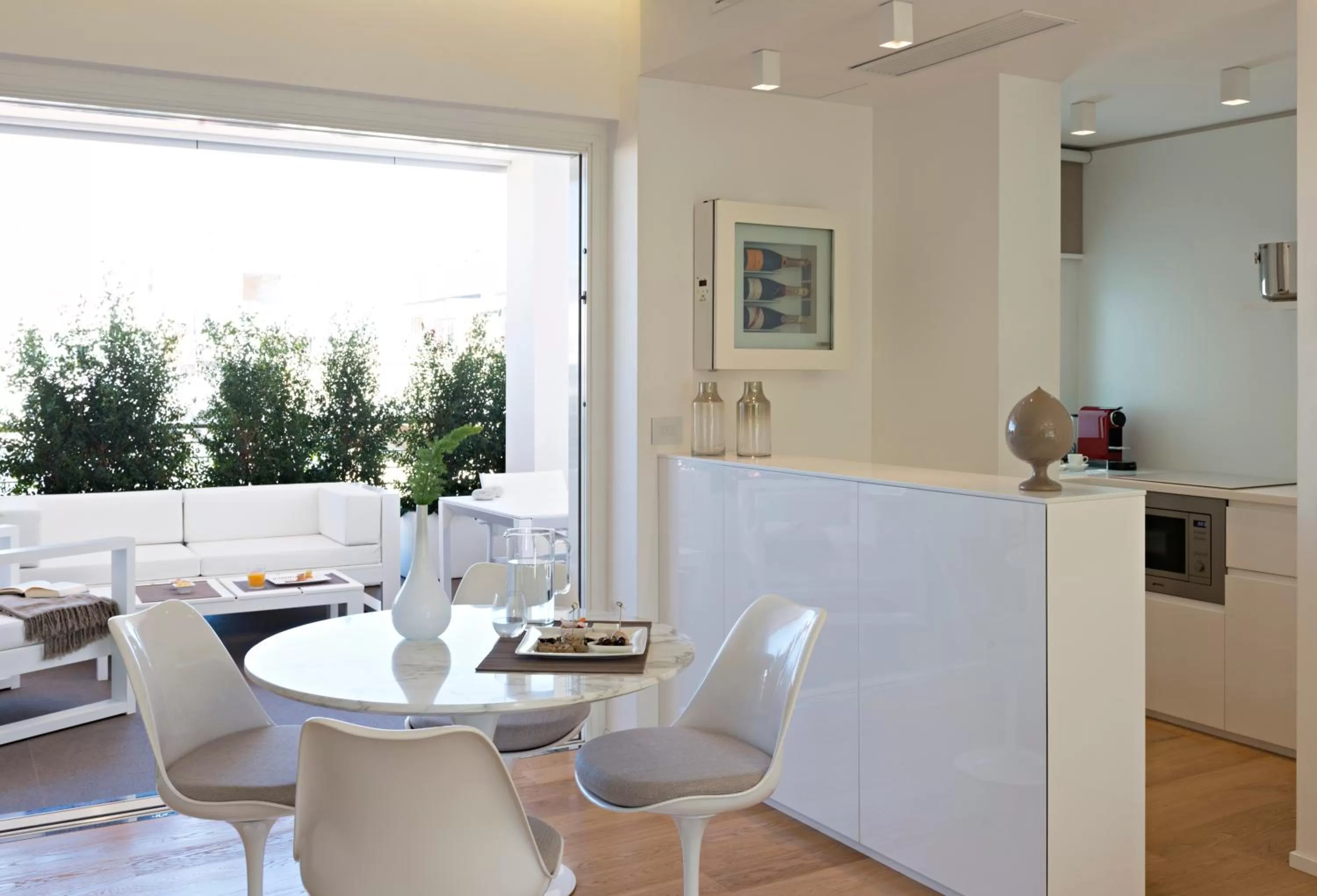 Kitchen or kitchenette in Dilman Luxury Stay