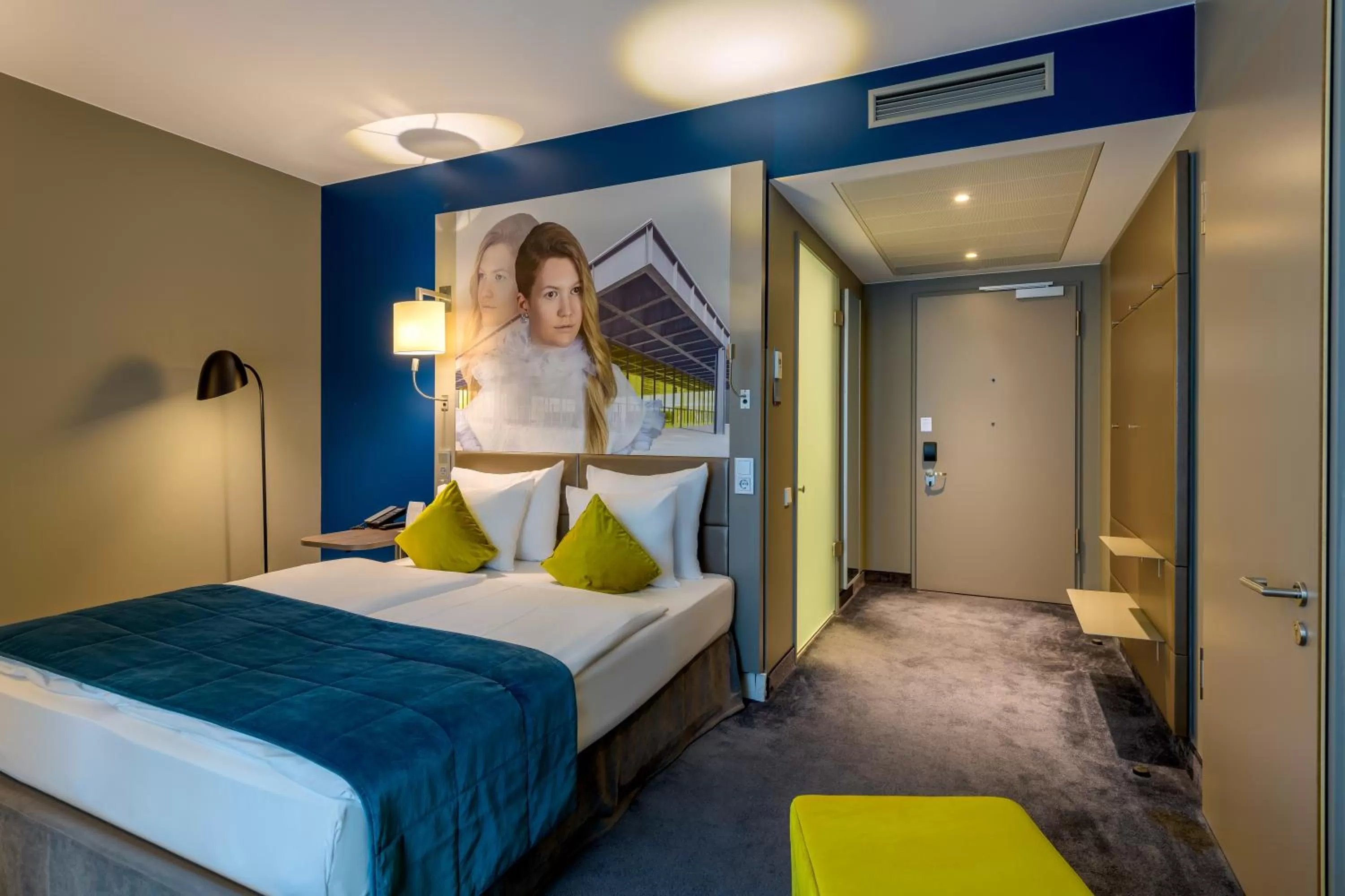 Photo of the whole room, Bed in MERCURE Hotel Berlin Wittenbergplatz