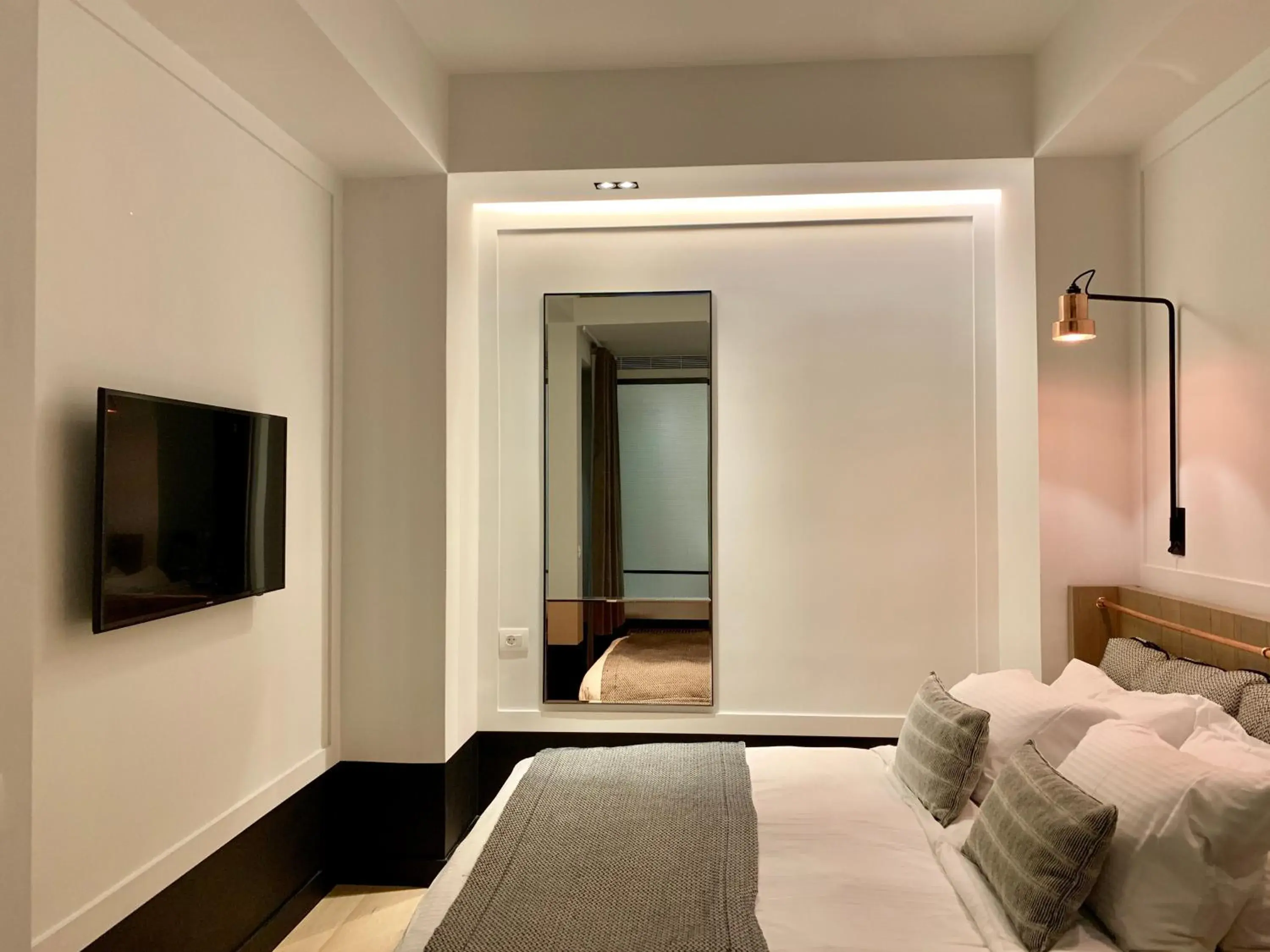 Small Double Room with Private Balcony in Niki Athens Hotel Small Double Room with Private Balcony in Niki Athens Hotel