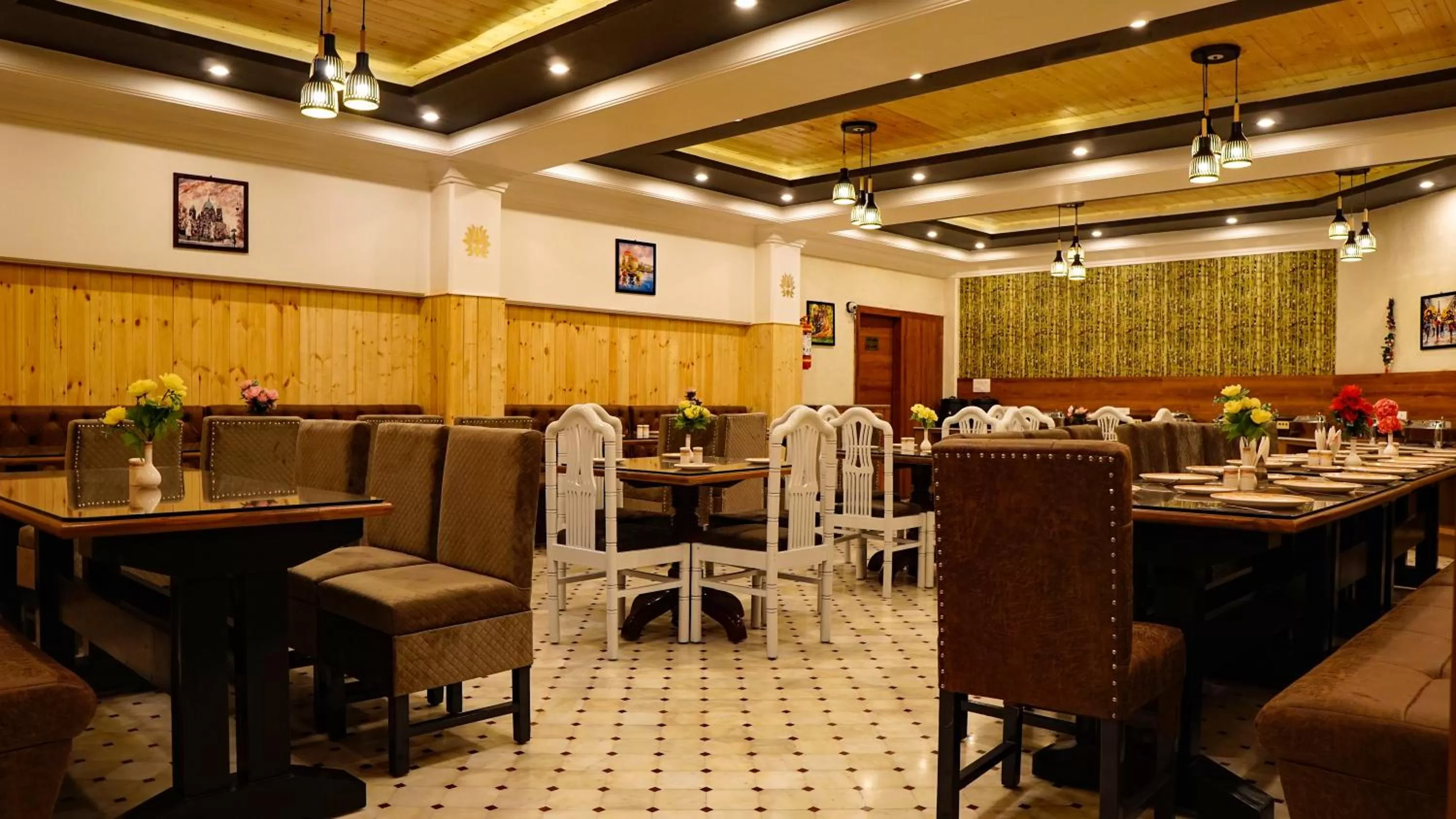 Restaurant/places to eat in Pride Ashiyana Resort Mussoorie
