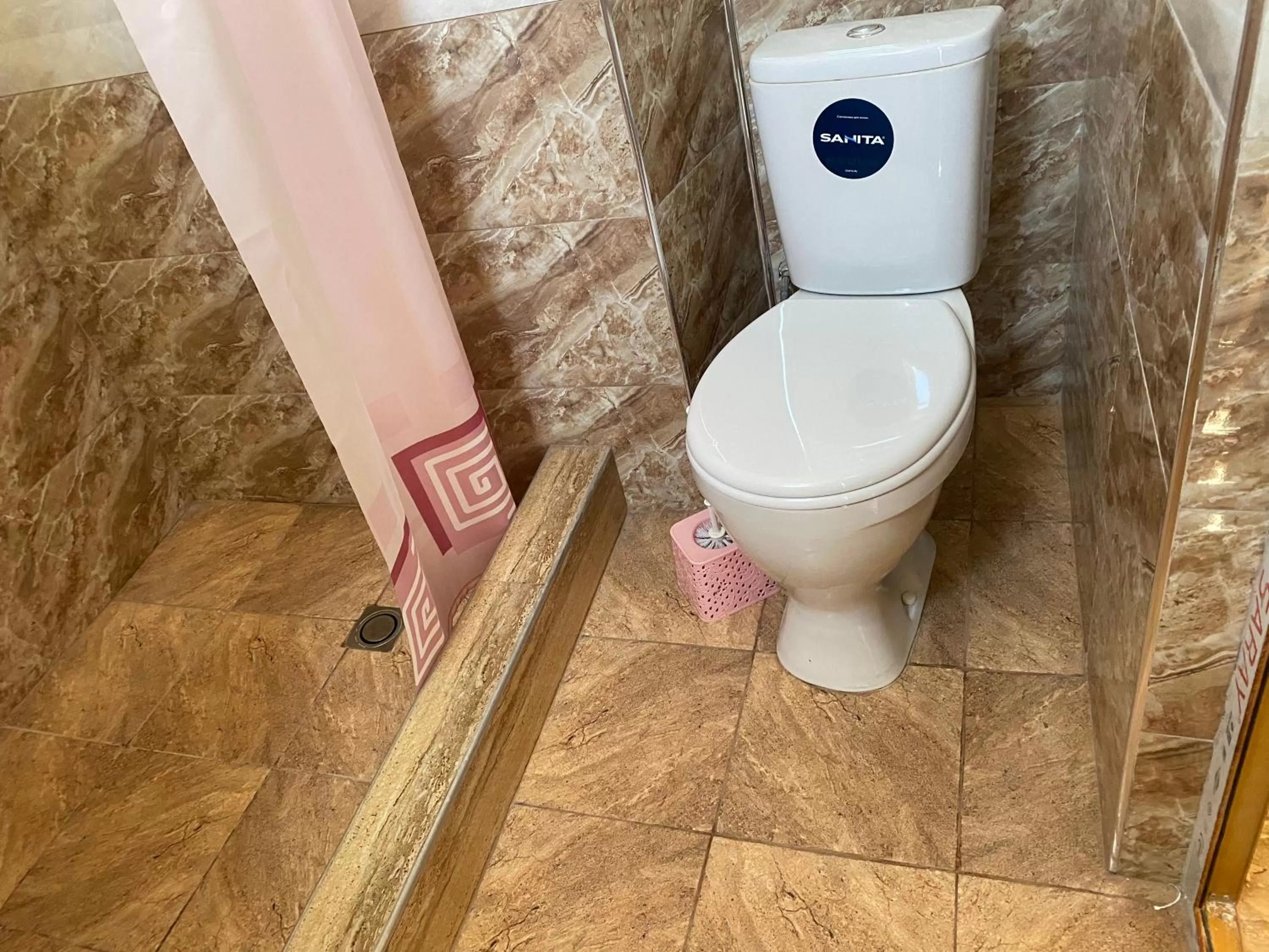 Bathroom in Karine B&B