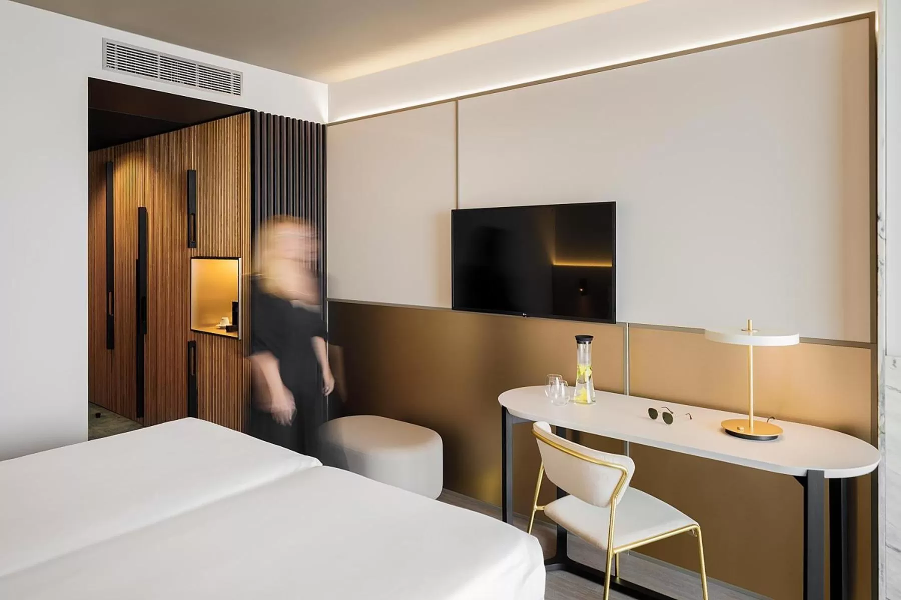 Photo of the whole room, Bed in Azoris Royal Garden – Leisure & Conference Hotel