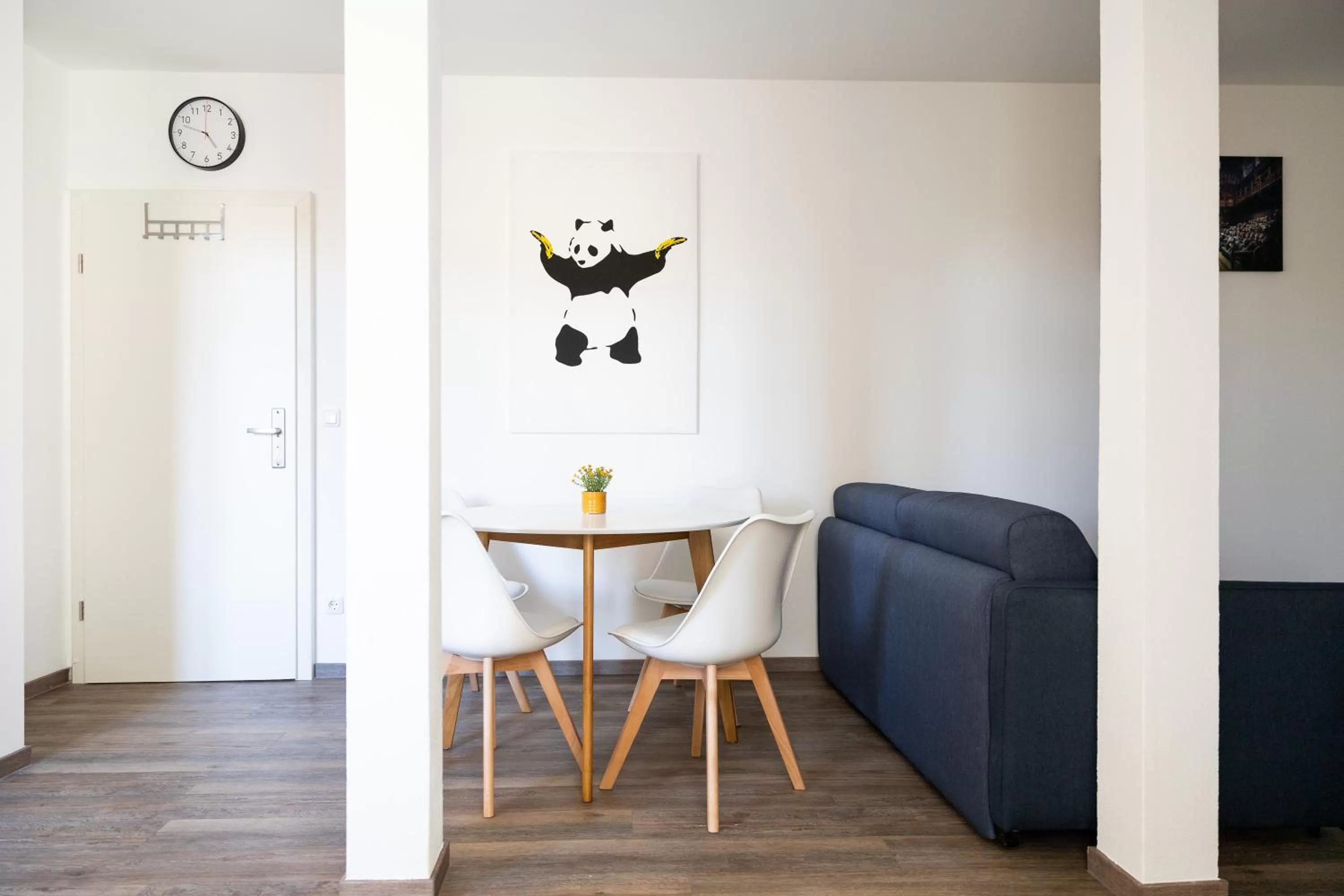 Living room in Apartments am Neuen Theater - Altstadt - Zentral - Küche - Wifi - Powered by Ko-Living