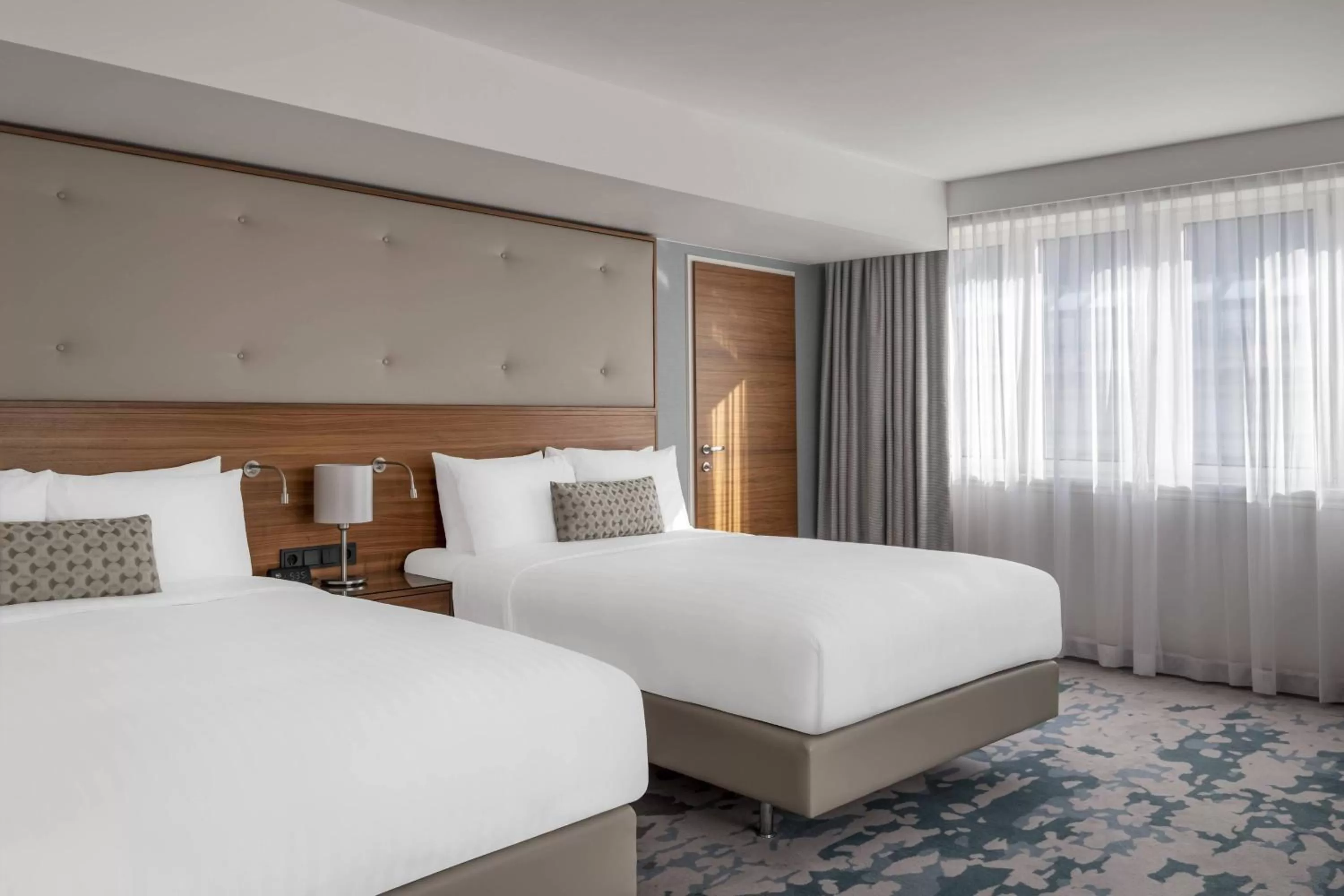 Bedroom, Bed in Vienna Marriott Hotel