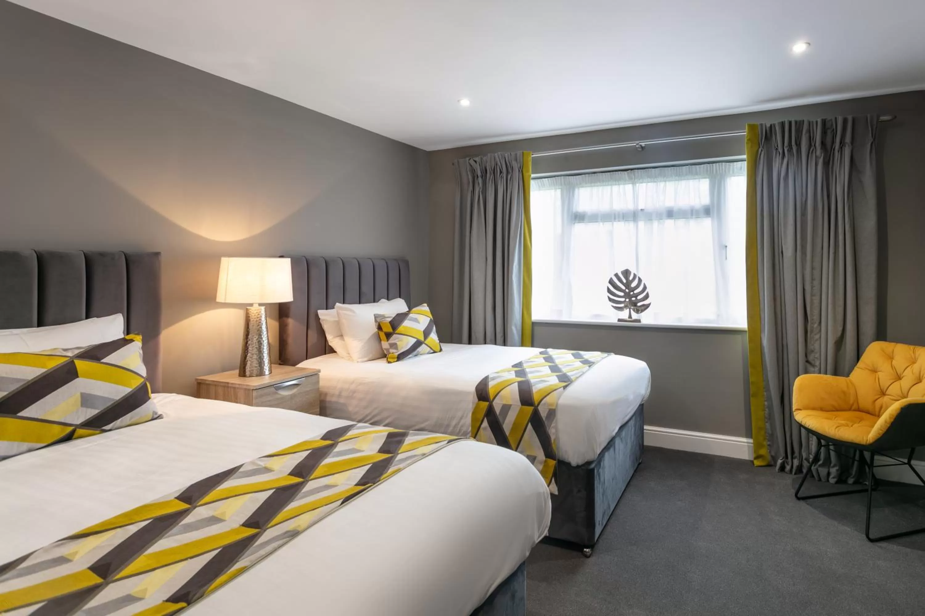 Bedroom, Bed in Roydon Marina Village Hotel