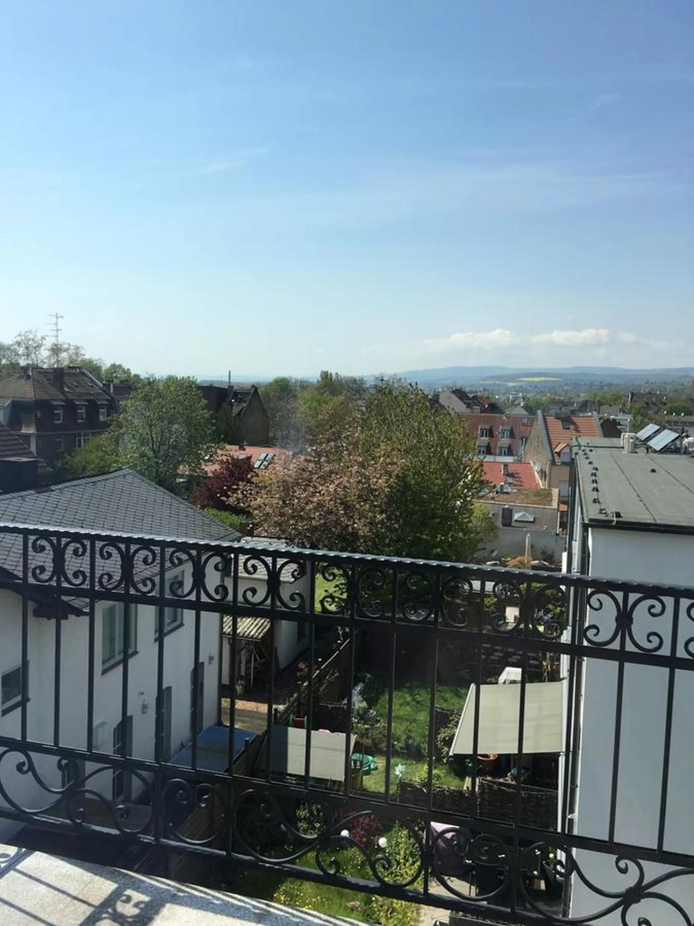 Property building in Merkel Villa Apartamente