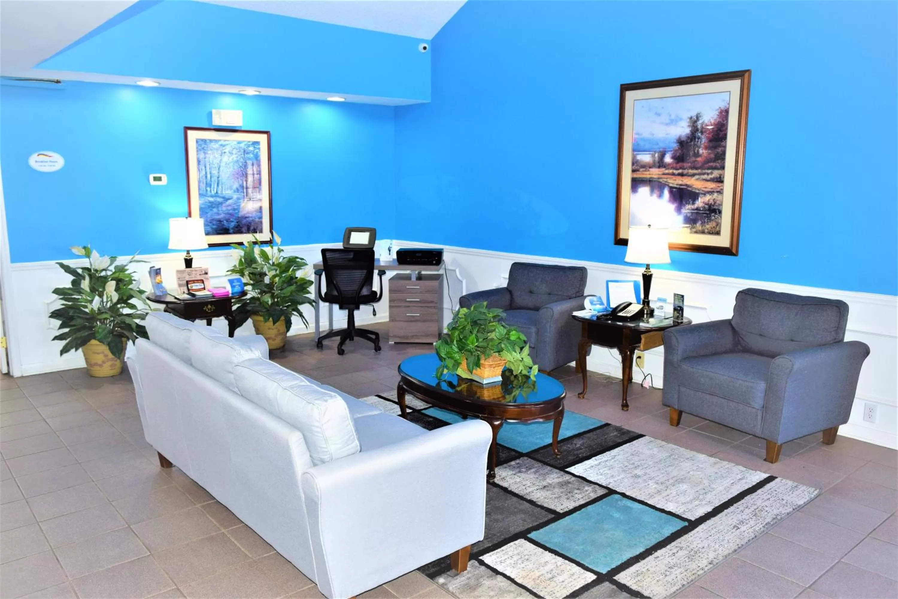 Lobby or reception in Baymont by Wyndham Forest City