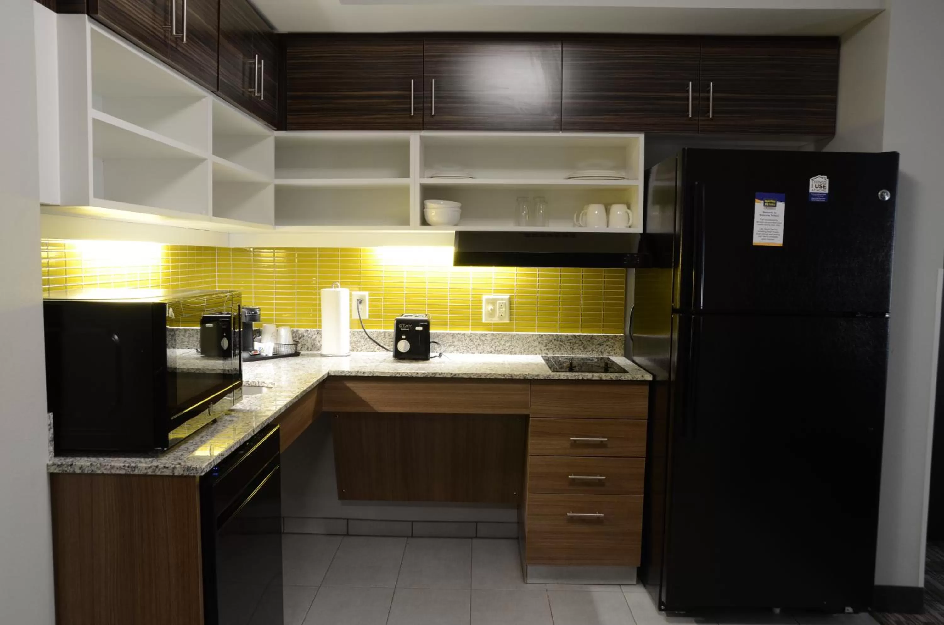 Kitchen or kitchenette in MainStay Suites Bowling Green North