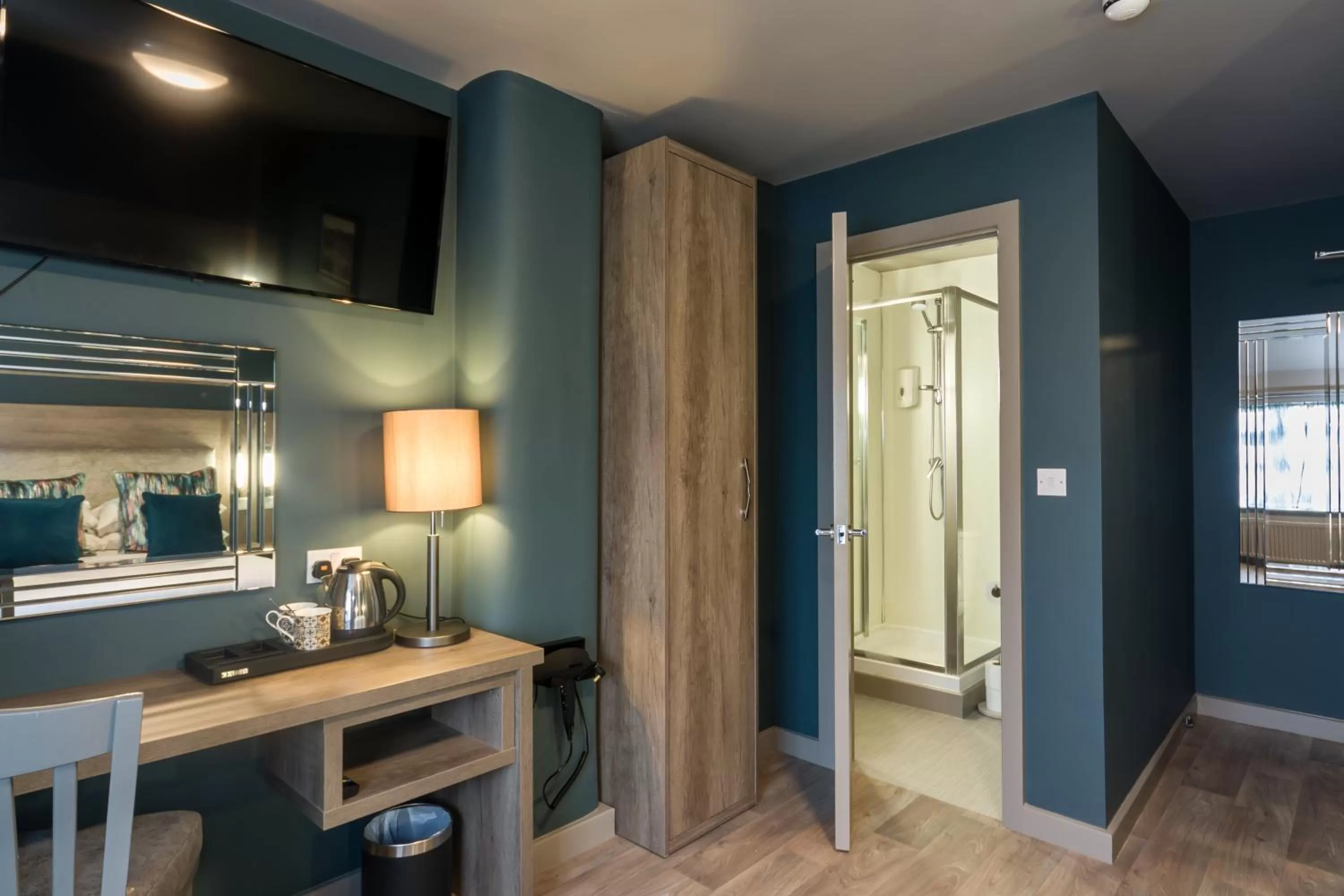 TV and multimedia in Hotel No 8