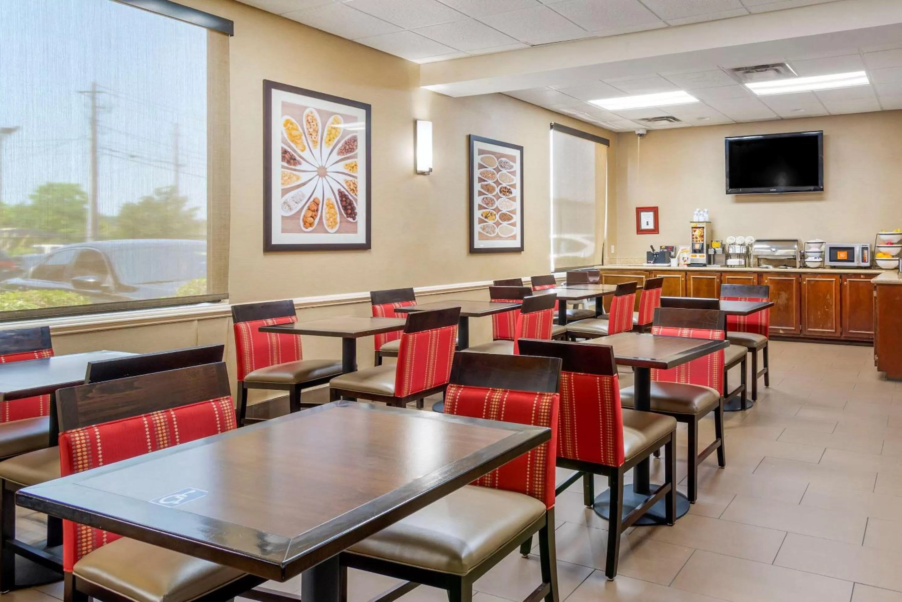 Restaurant/places to eat in Comfort Inn Columbus near Fort Benning