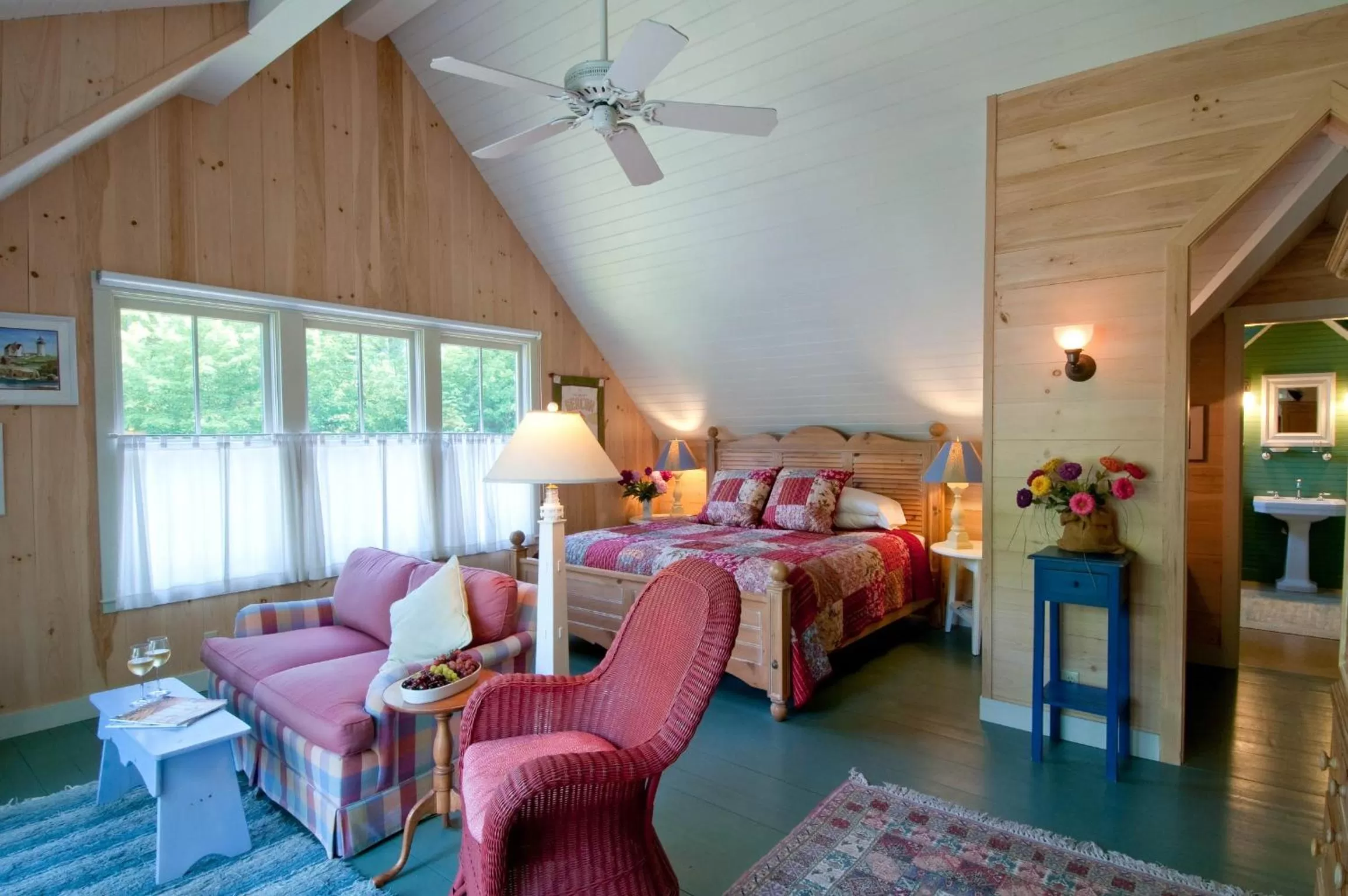 Photo of the whole room in Coveside Bed & Breakfast