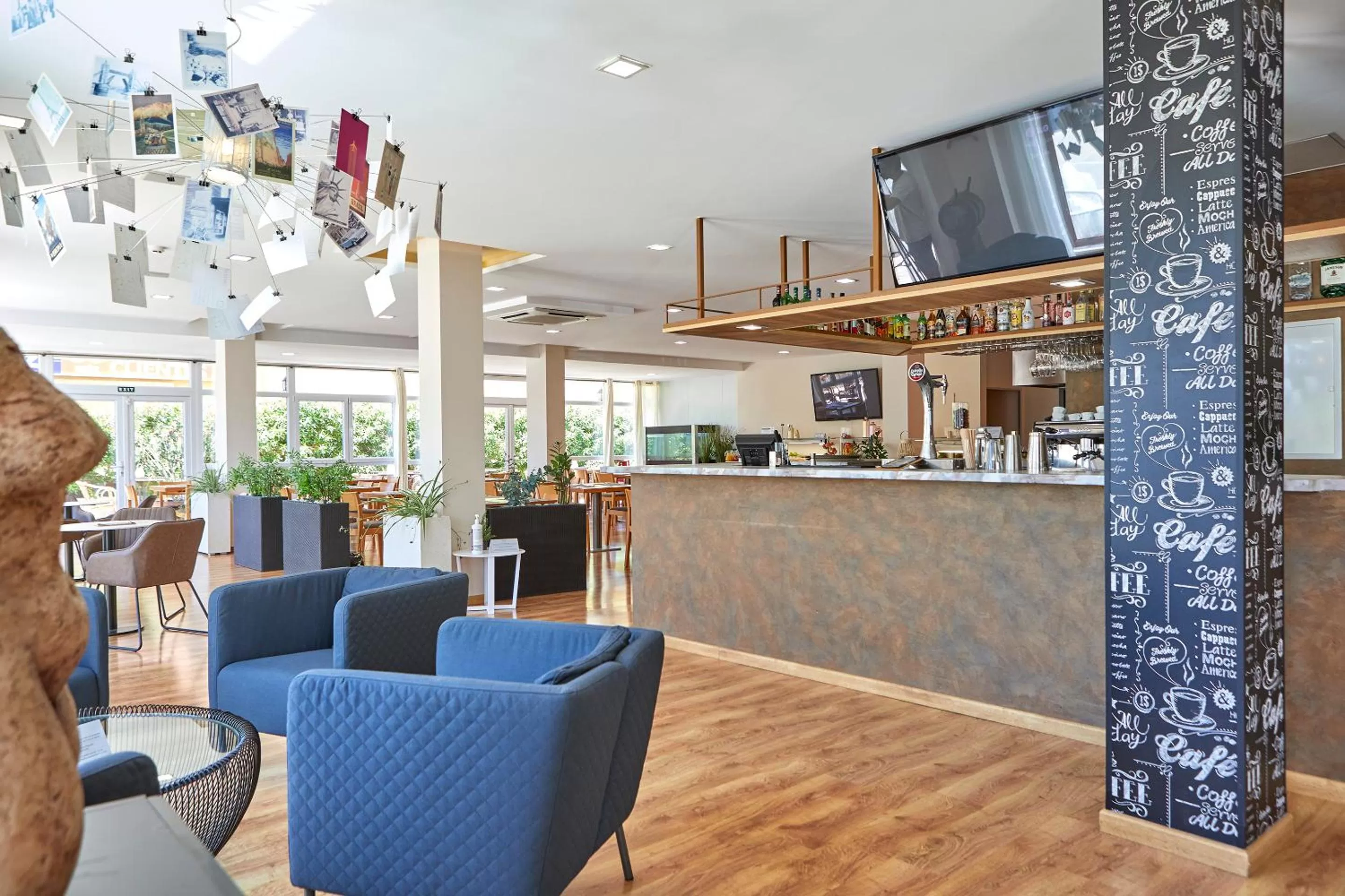 Lounge or bar in Nura Santa Ponsa & Spa