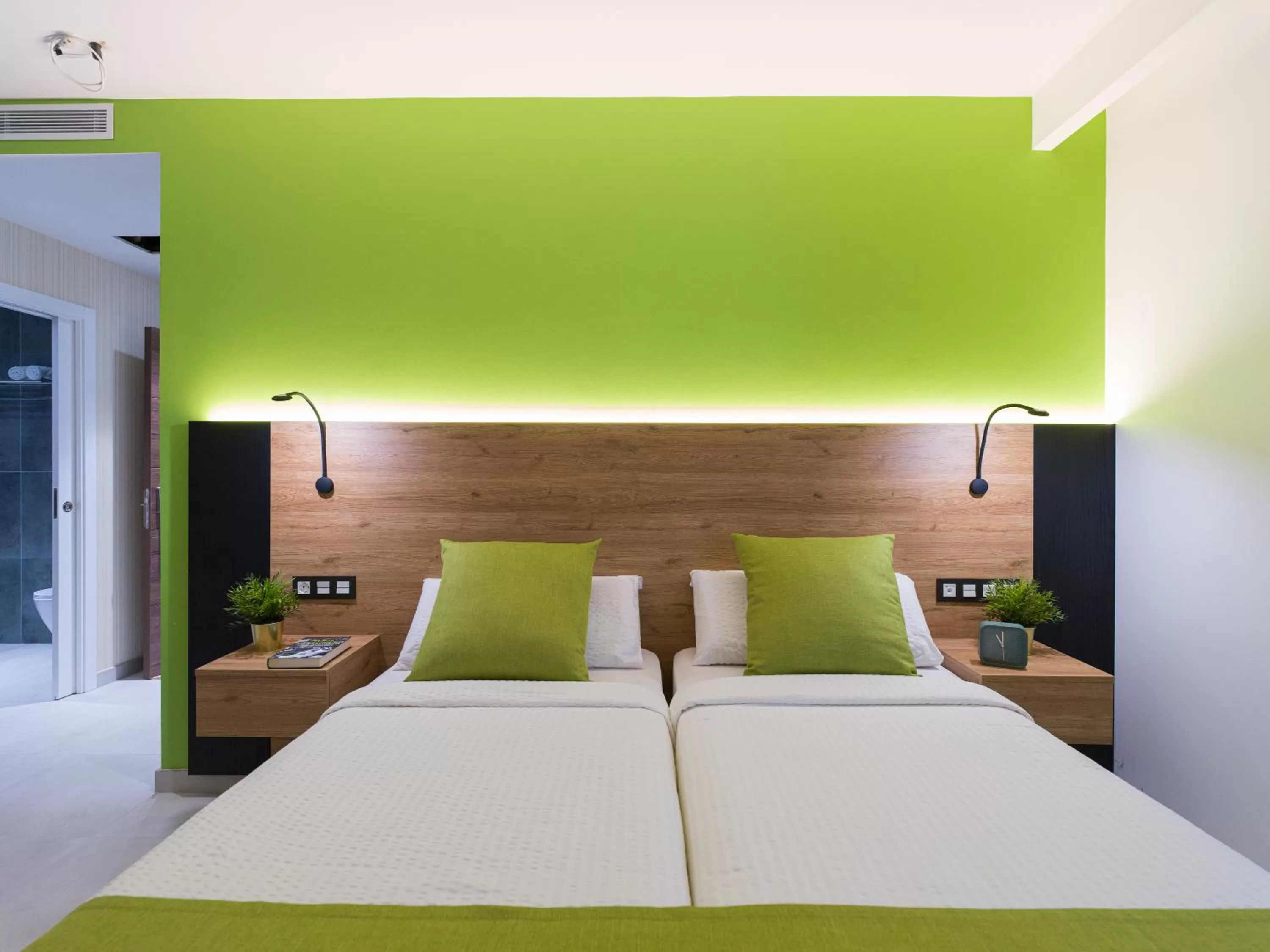 Bed in Hotel MG Poniente