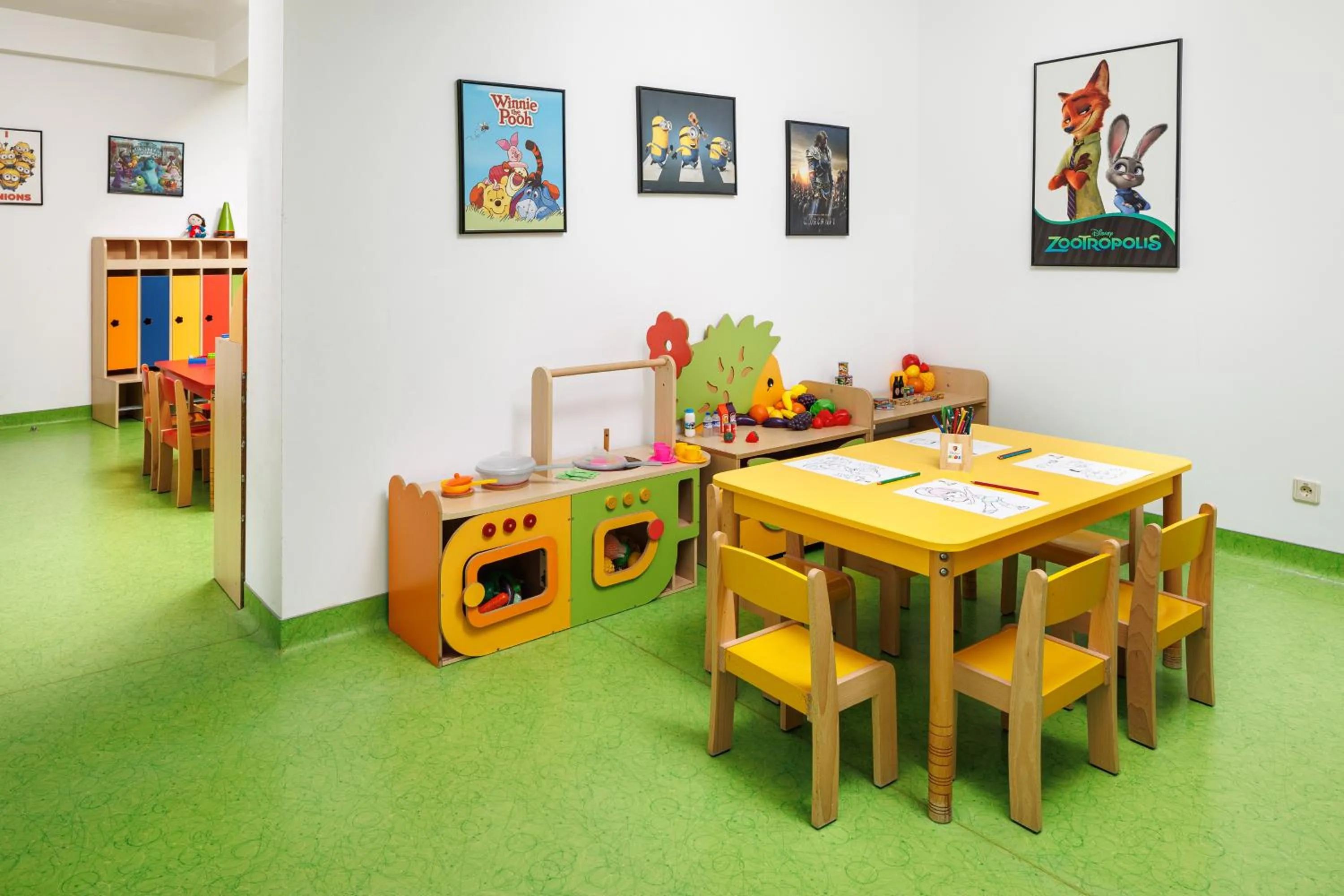 Children play ground in Teleferic Grand Hotel