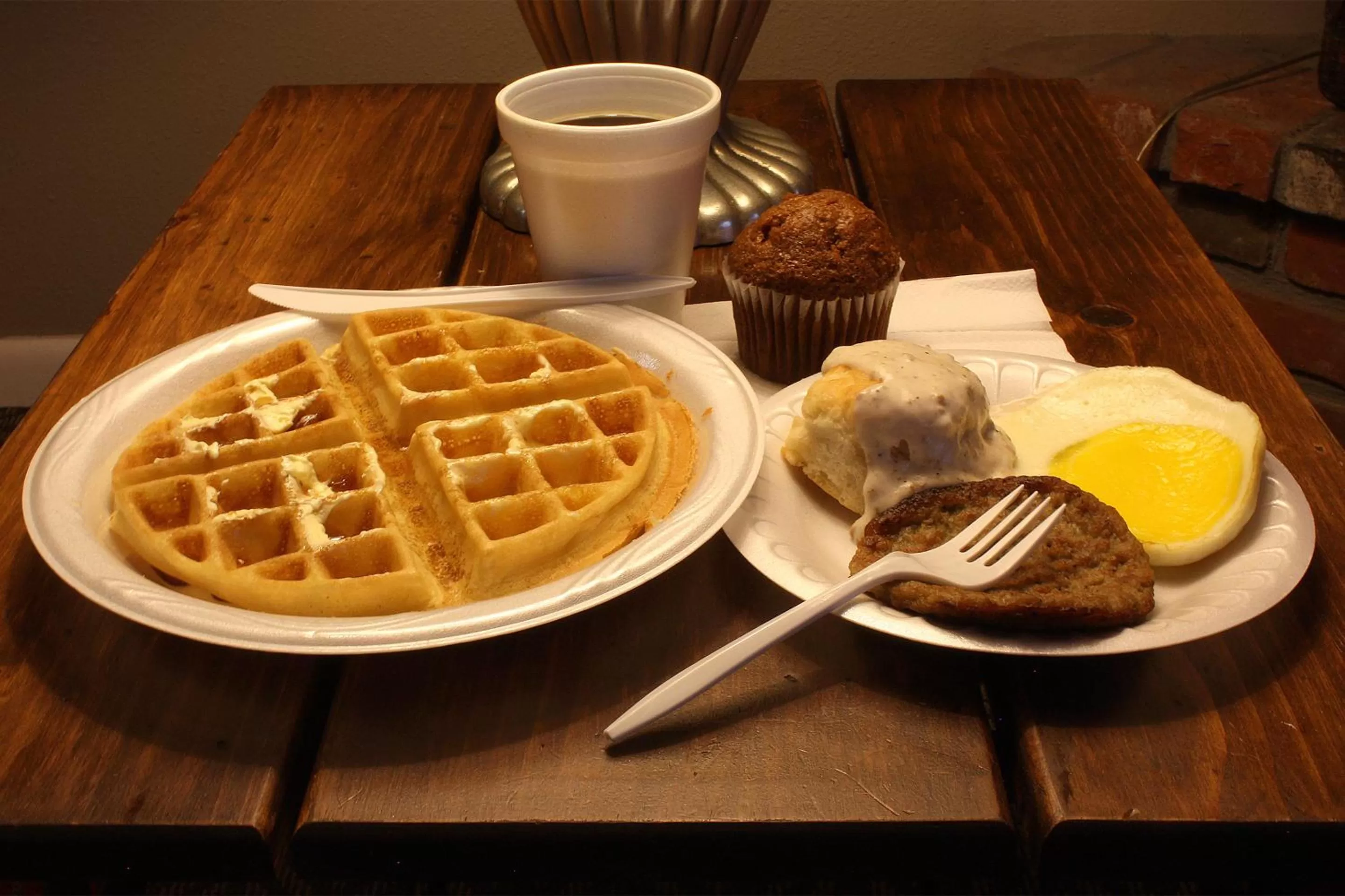 Breakfast in Riversage Billings Inn