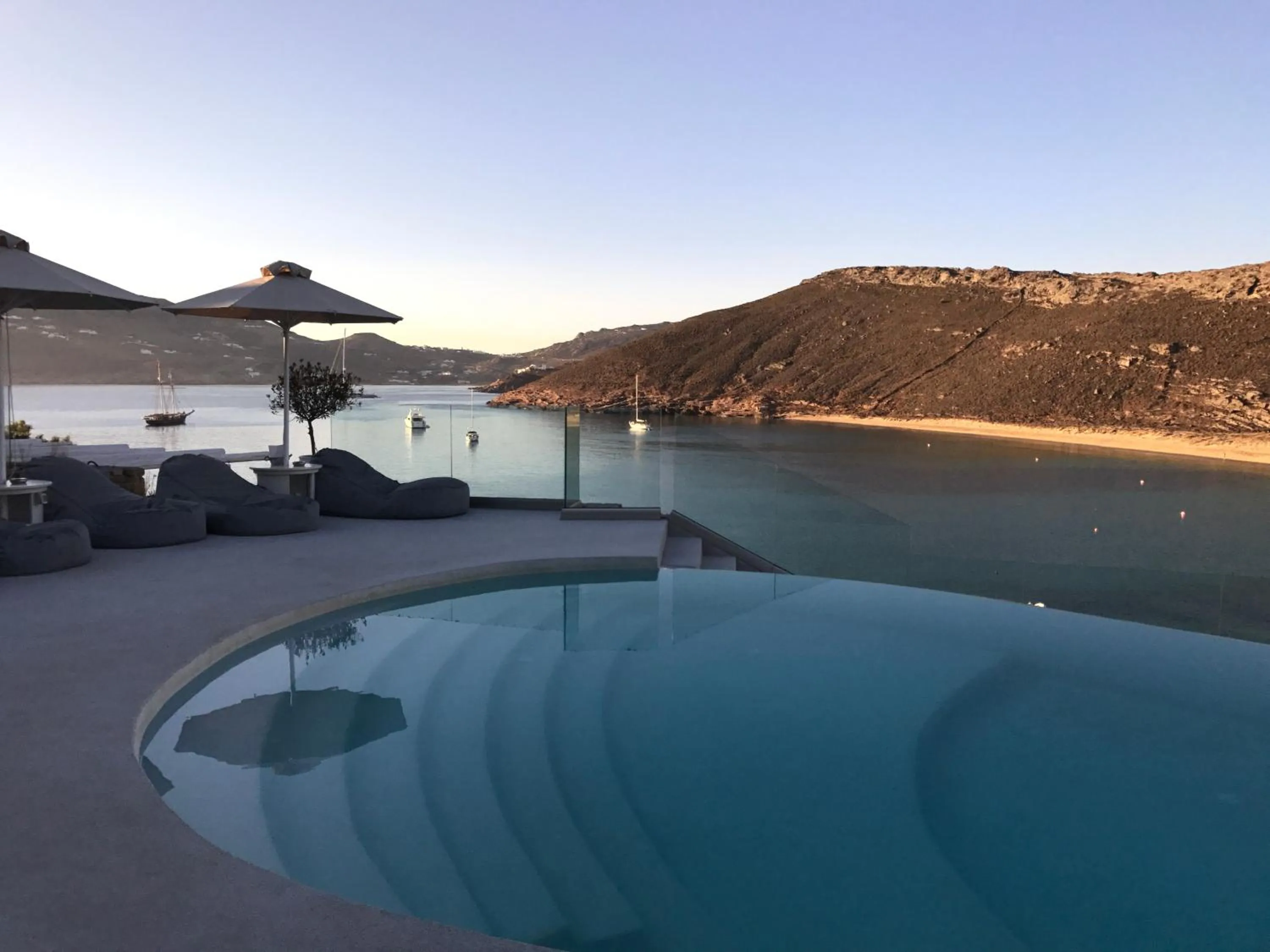 Swimming pool in Panormos Village Hotel