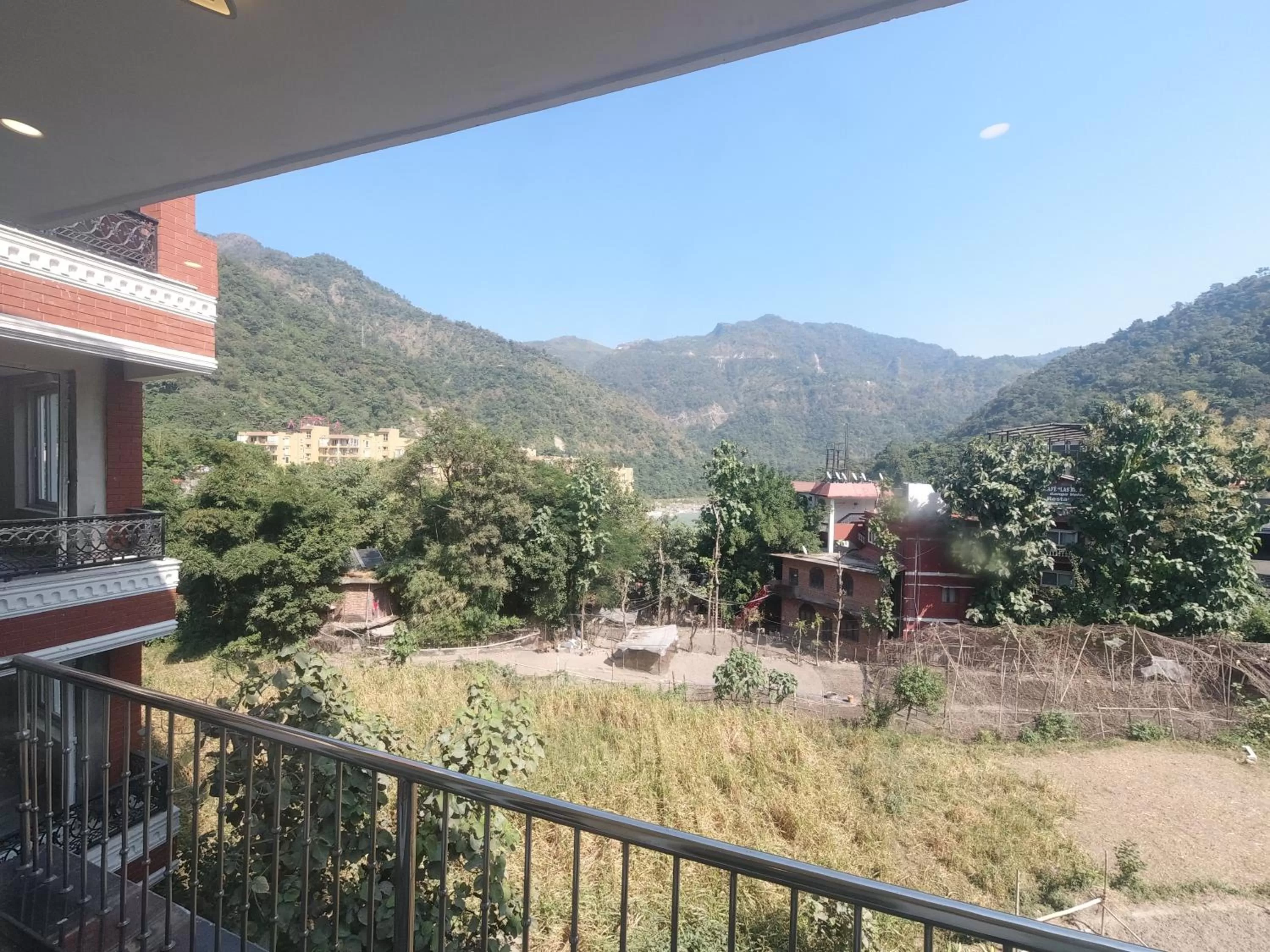 Mountain view in Punyah Residency Rishikesh