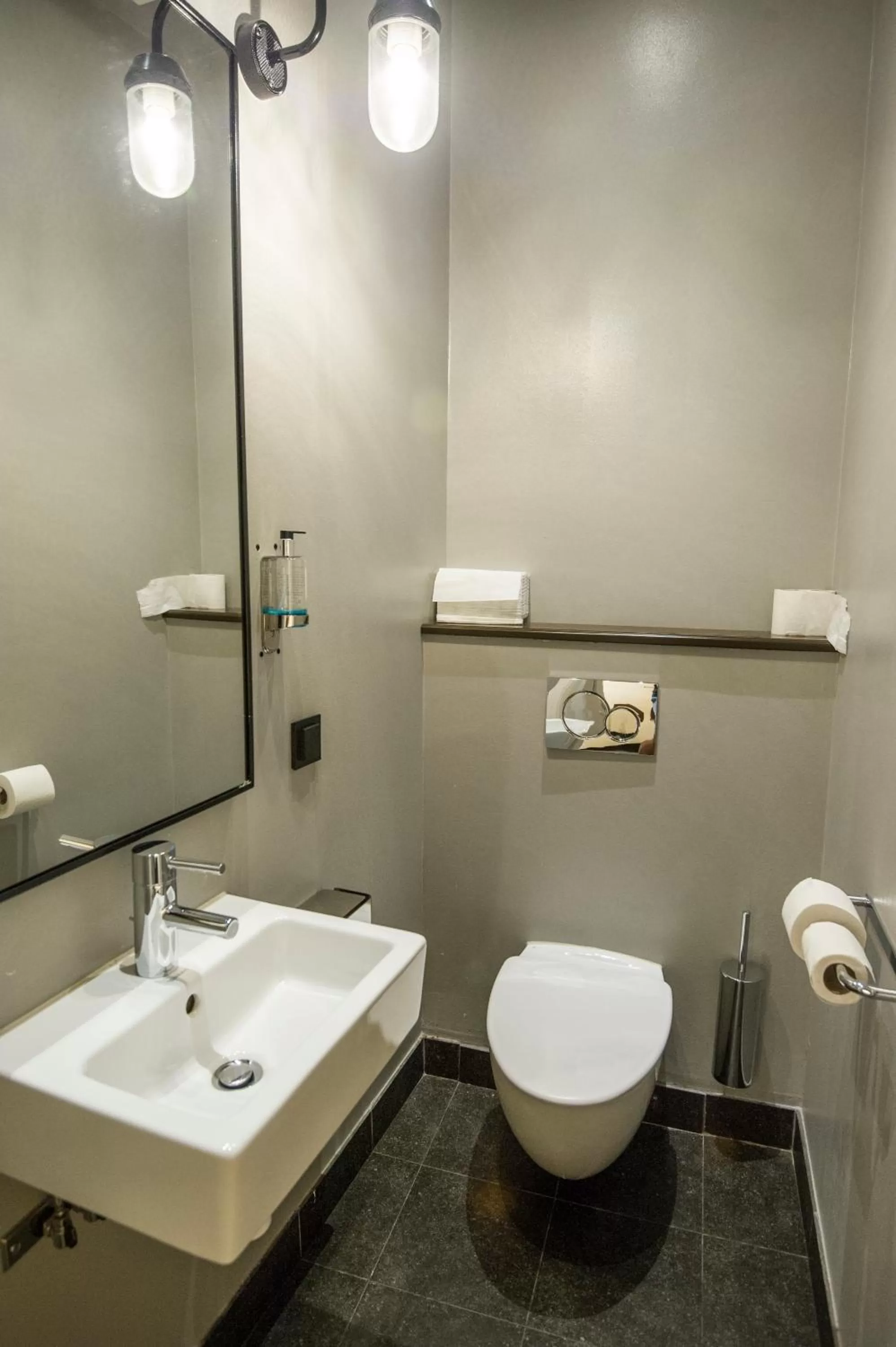 Bathroom in Bo Hotel