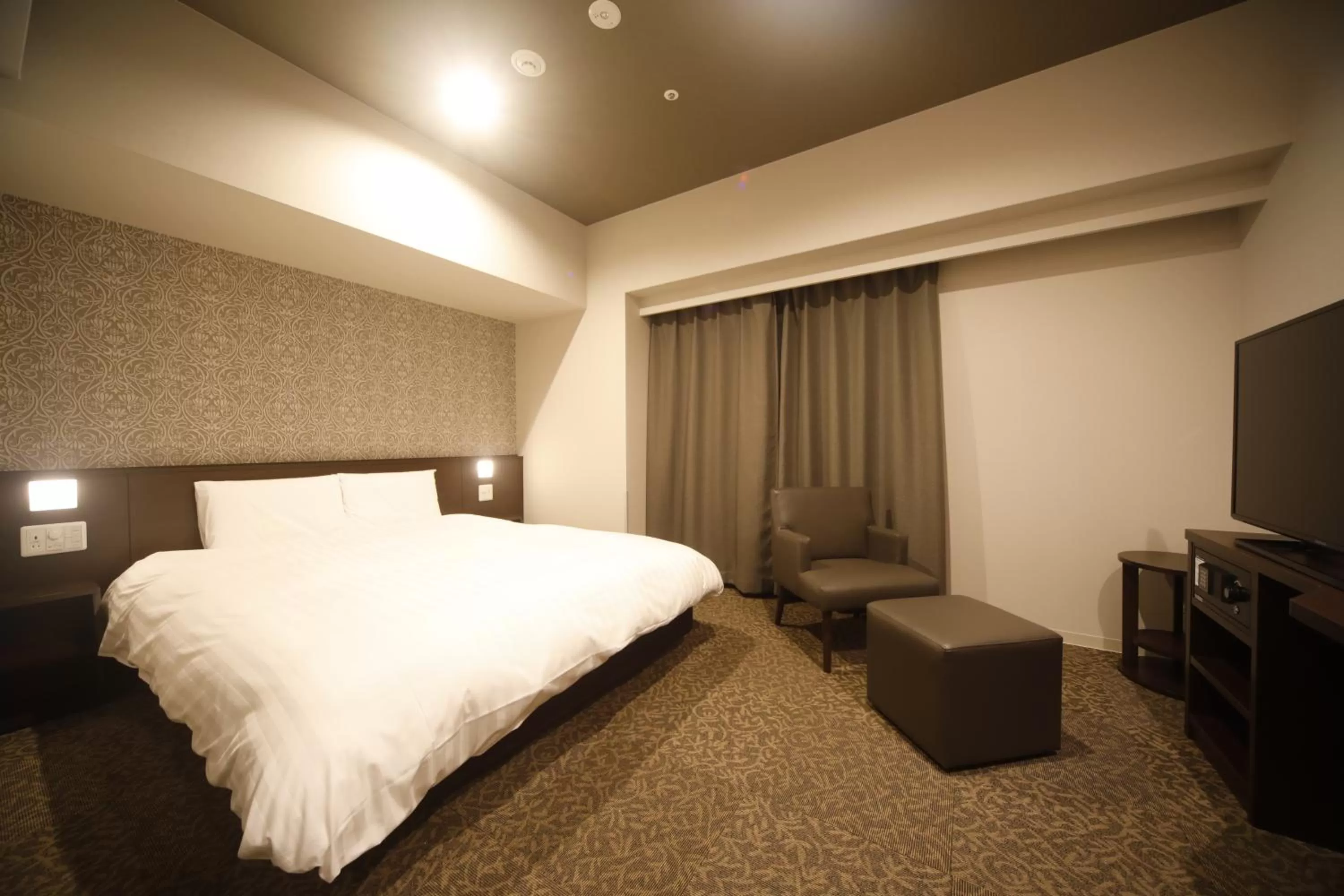 Photo of the whole room, Bed in Dormy Inn Premium Osaka Kitahama