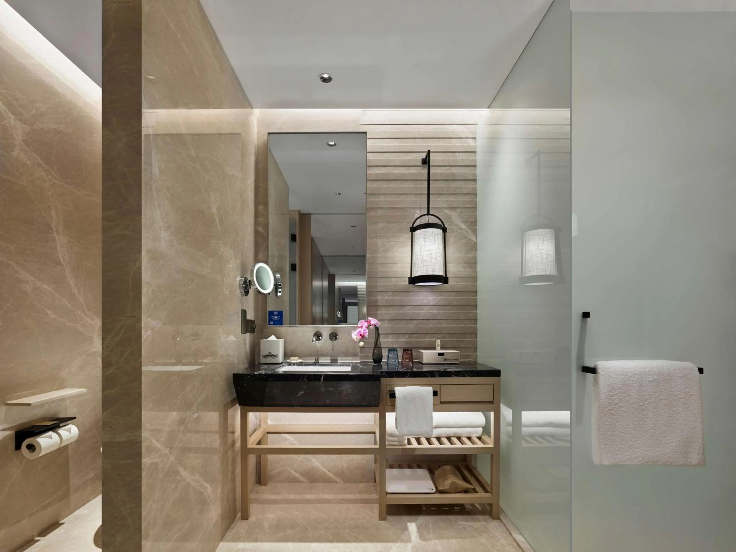 Executive Twin Room with Garden View in Hilton Shanghai Songjiang Guangfulin