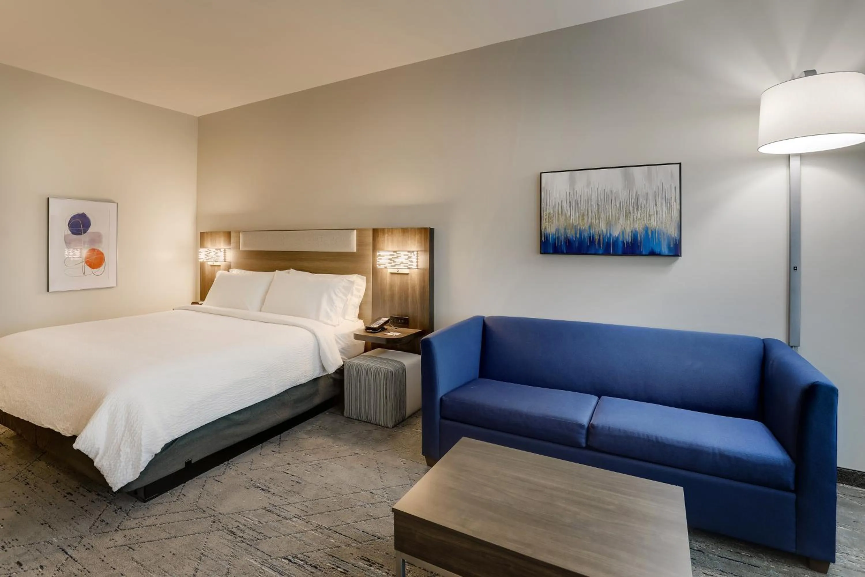 Bedroom, Bed in Holiday Inn Express Holly Springs - Raleigh Area by IHG