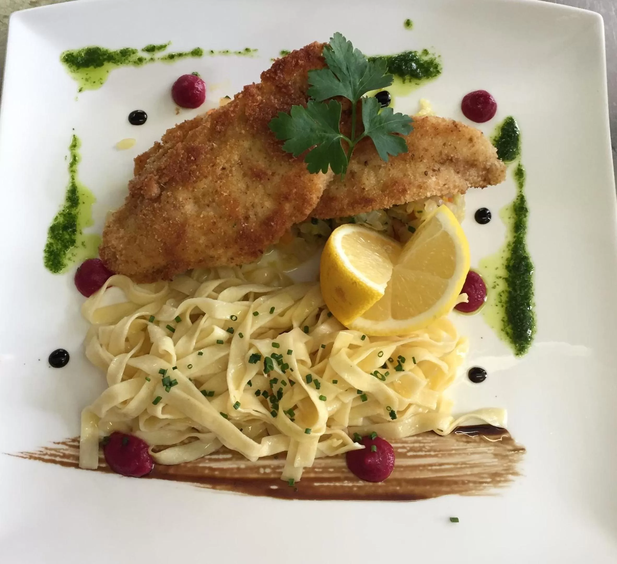 Restaurant/places to eat in Hôtel de Chailly