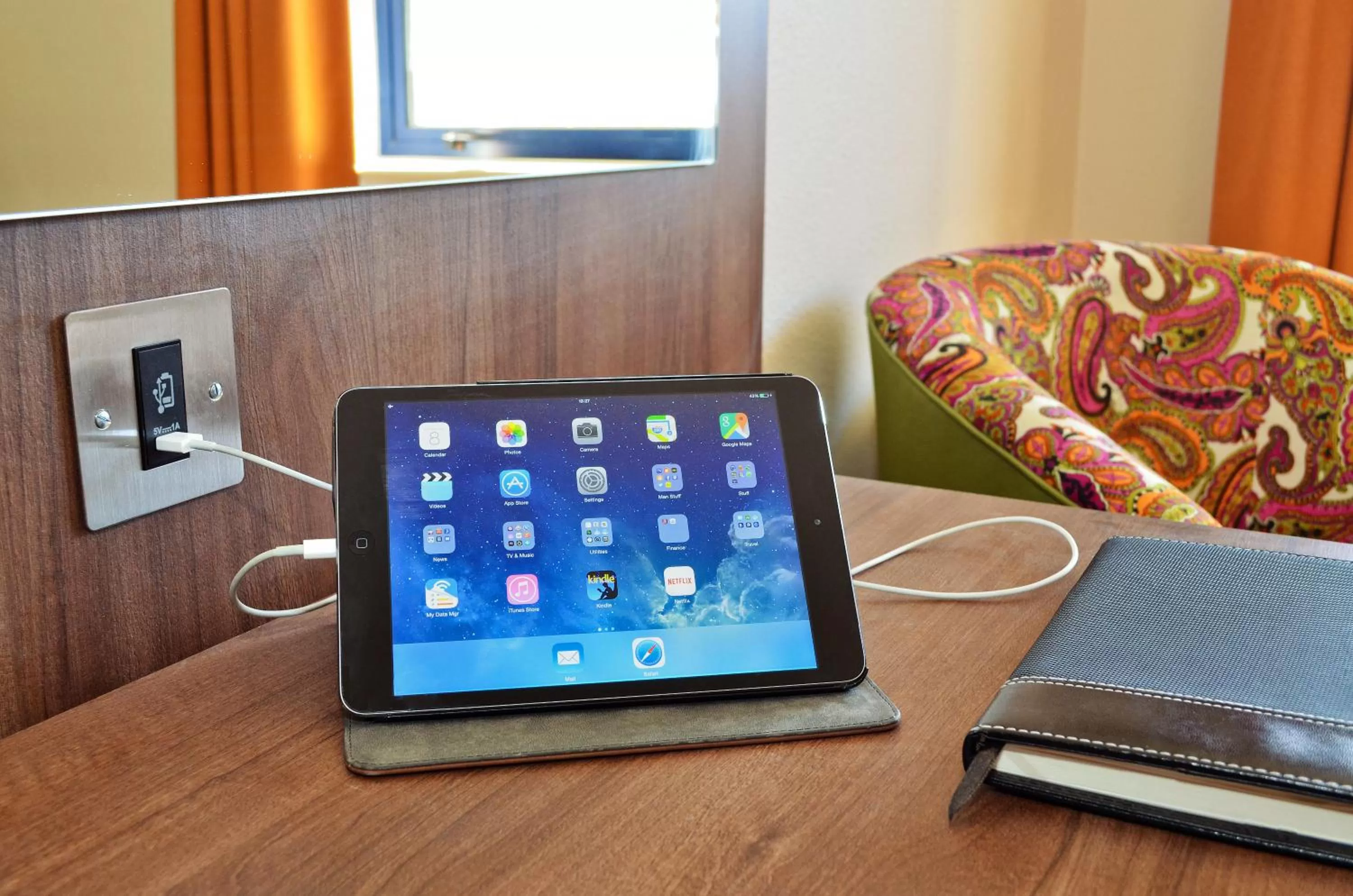 TV and multimedia in Nox Hotel Galway